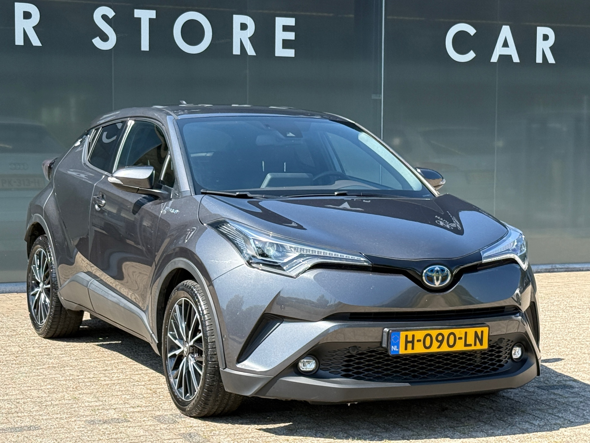 Foto van Toyota Toyota C-hr