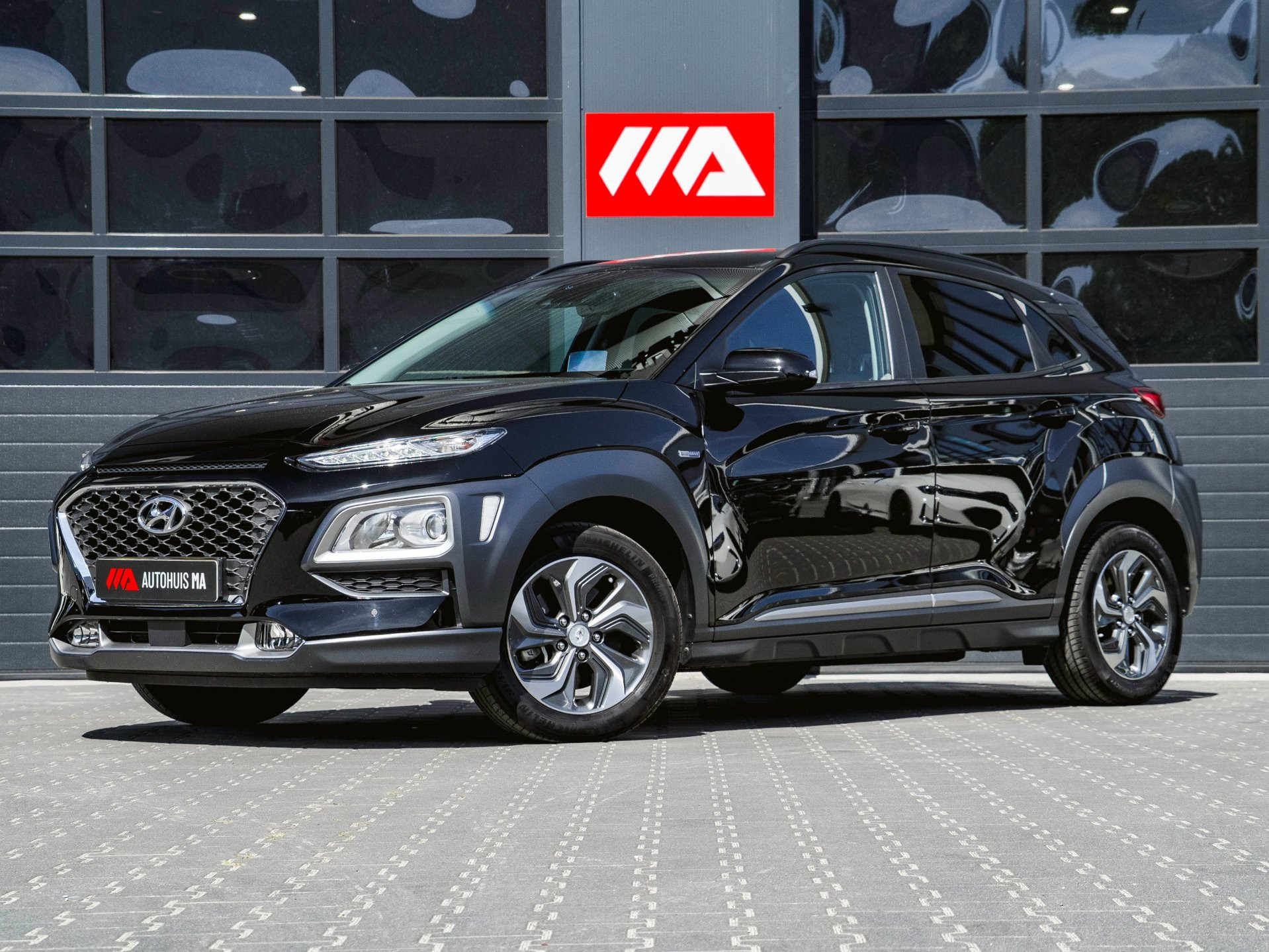 Hyundai Kona 1.6 GDI HEV Fashion | TREKHAAK | CAMERA | HEAD UP | ADAPTIVE | NAP 2020 - voorkant