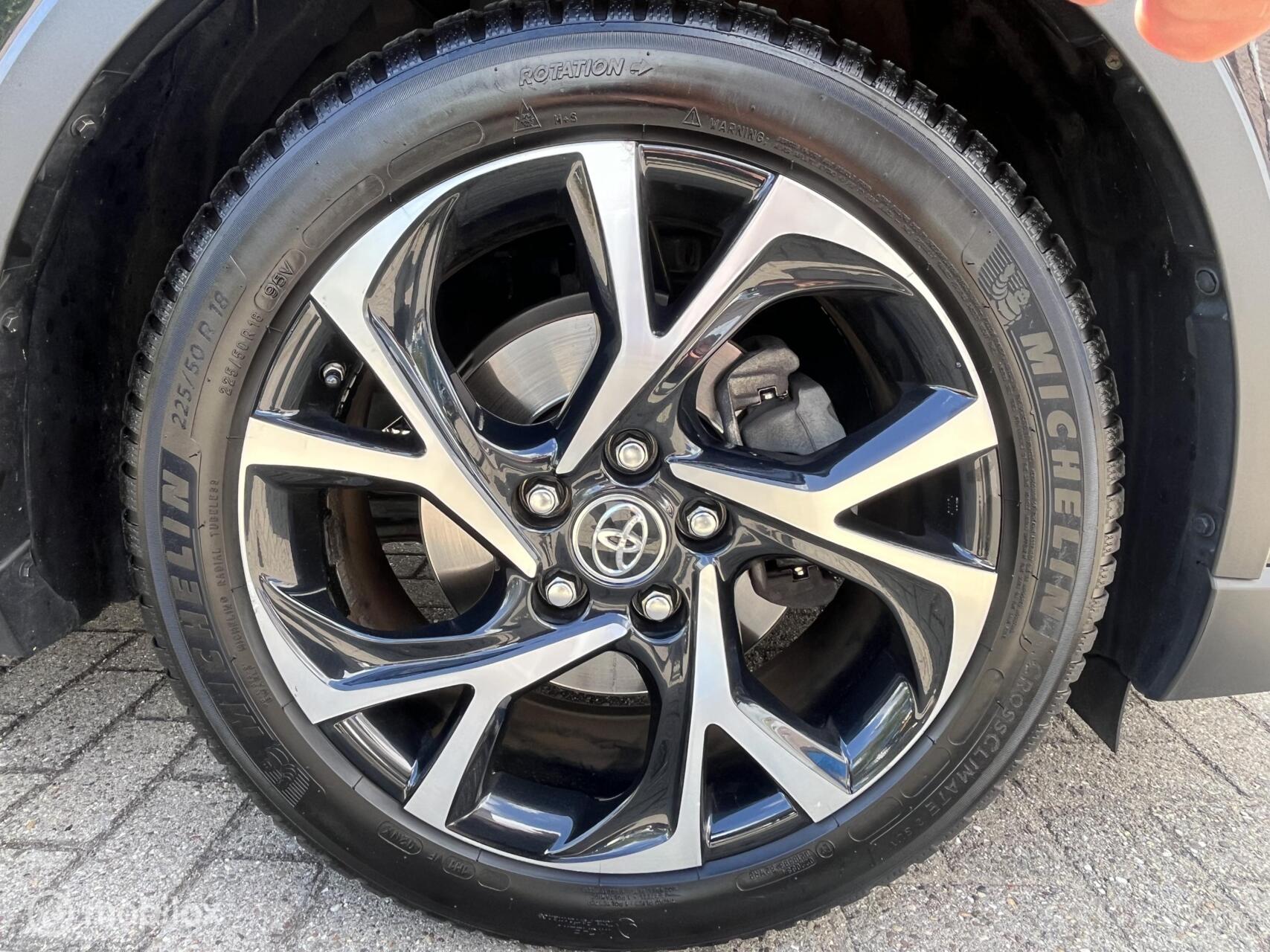 Foto van Toyota Toyota C-hr
