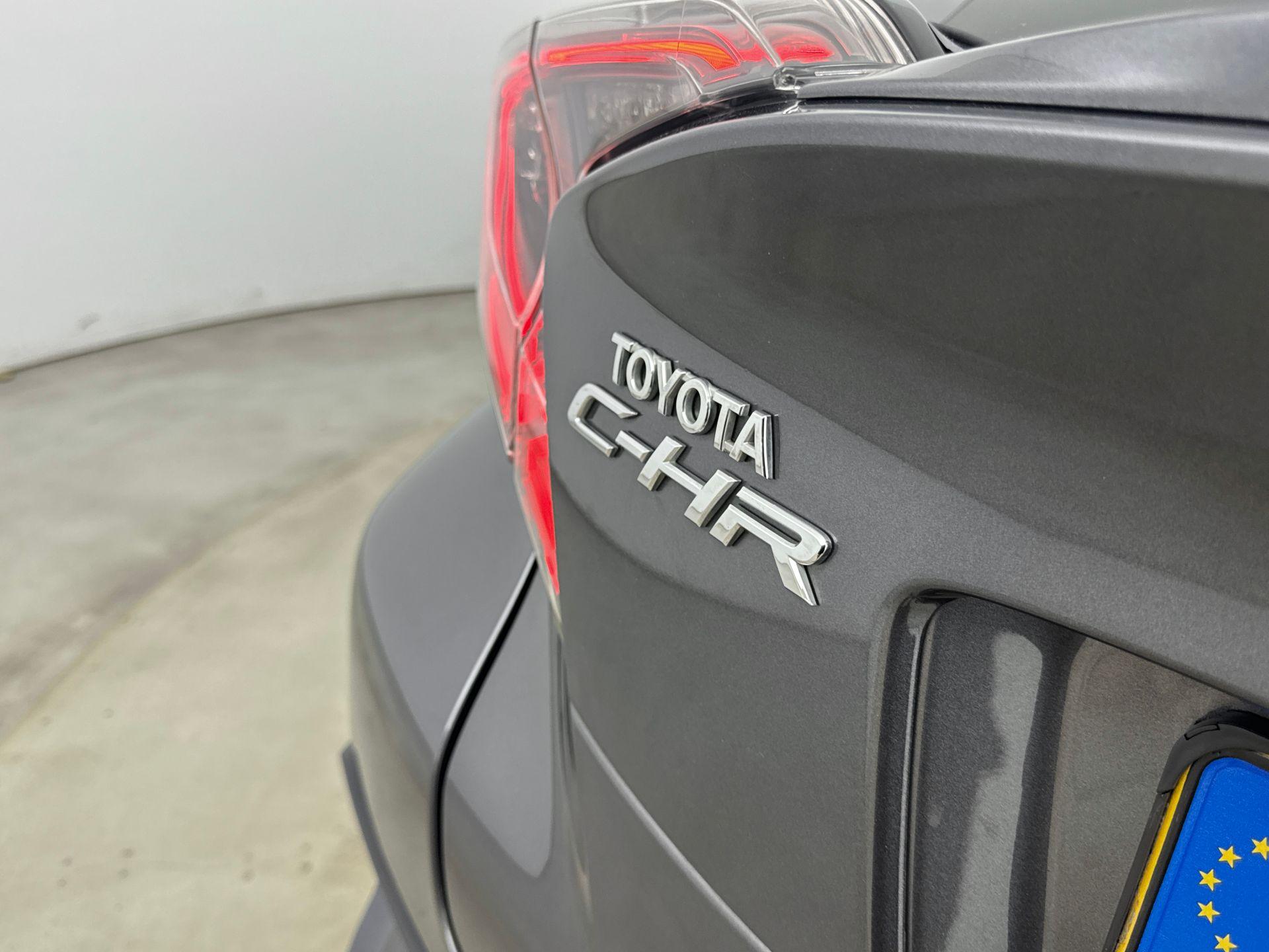 Foto van Toyota Toyota C-hr