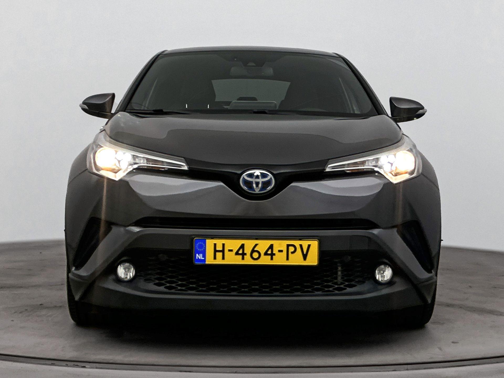 Foto van Toyota Toyota C-hr