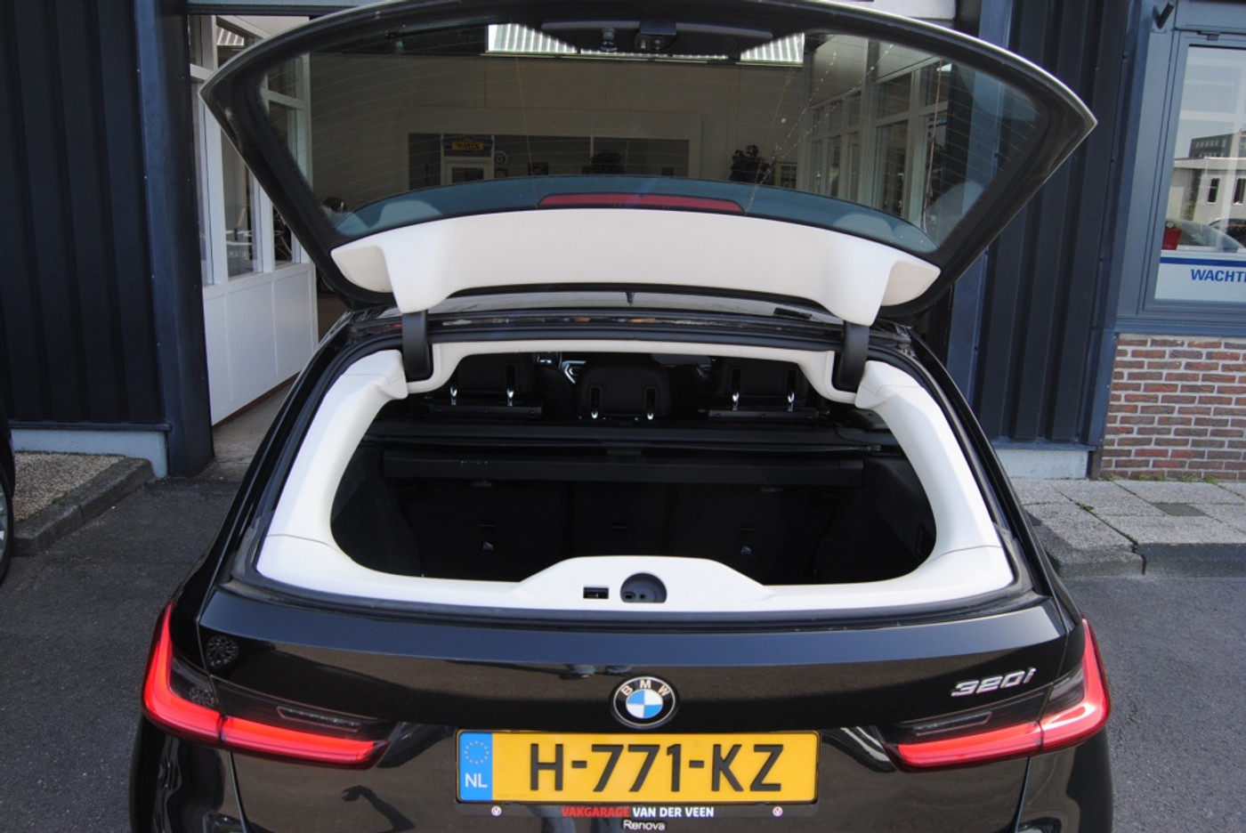 Foto van BMW 320i