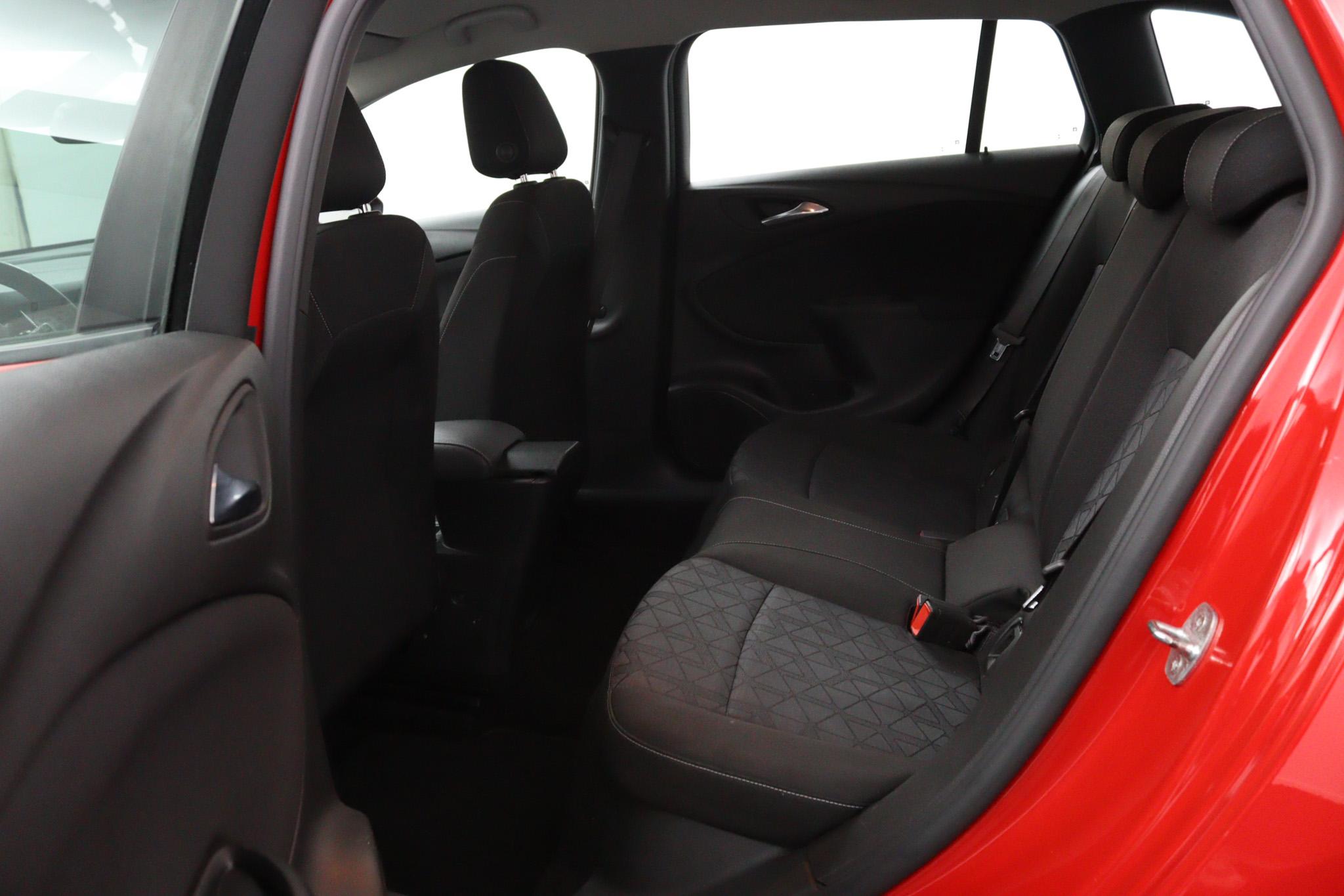 Foto van Opel Astra Sports Tourer