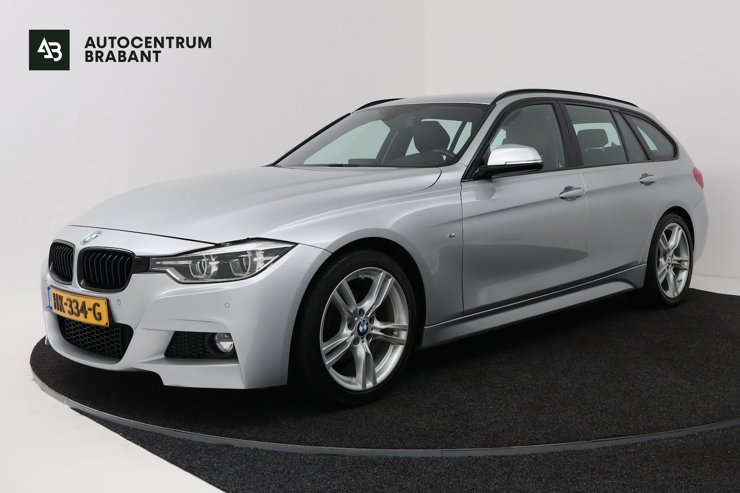 BMW 320i 320i M Sport (GROOT-NAVIGATIE, CAMERA, STOELVERWARMING, DEALER ONDERHOUDEN) 2015 - voorkant