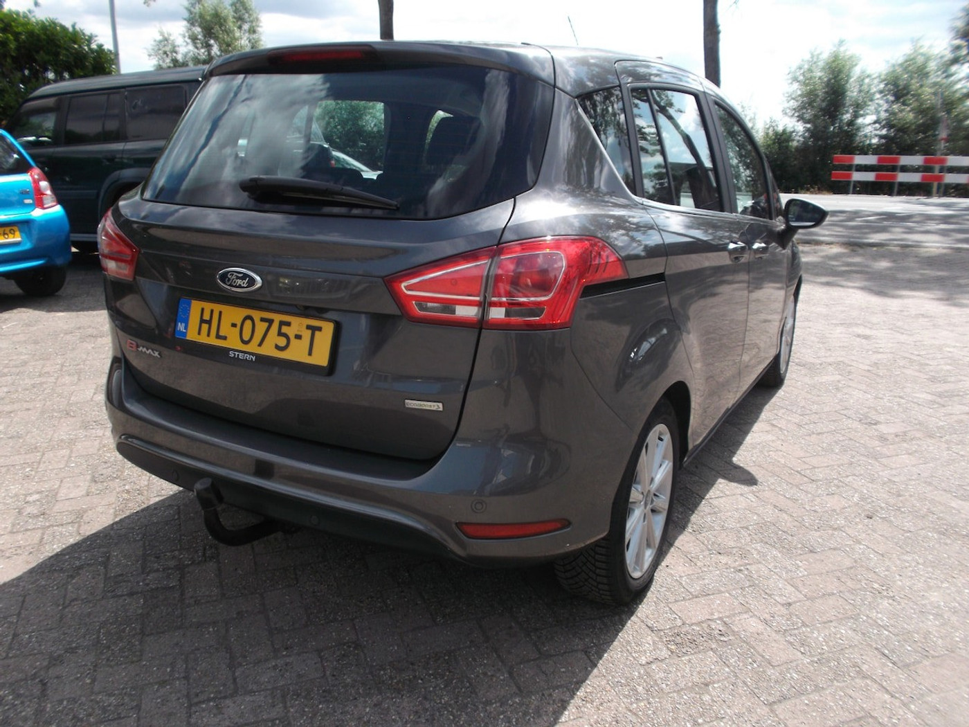 Foto van Ford B-max