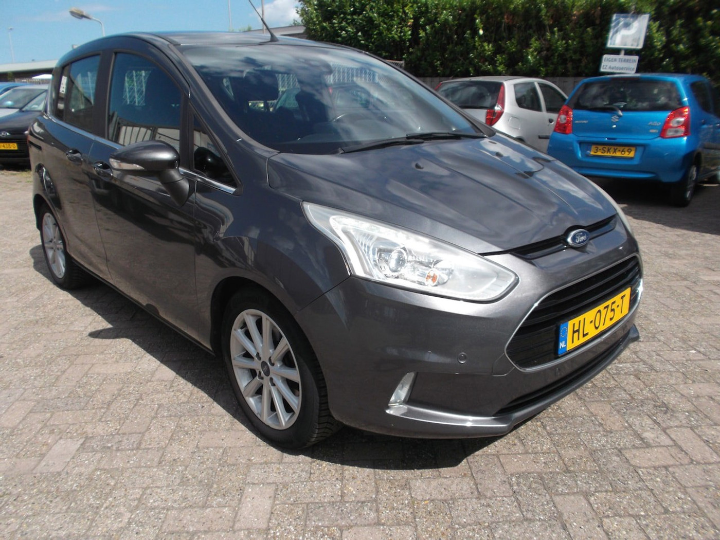Foto van Ford B-max