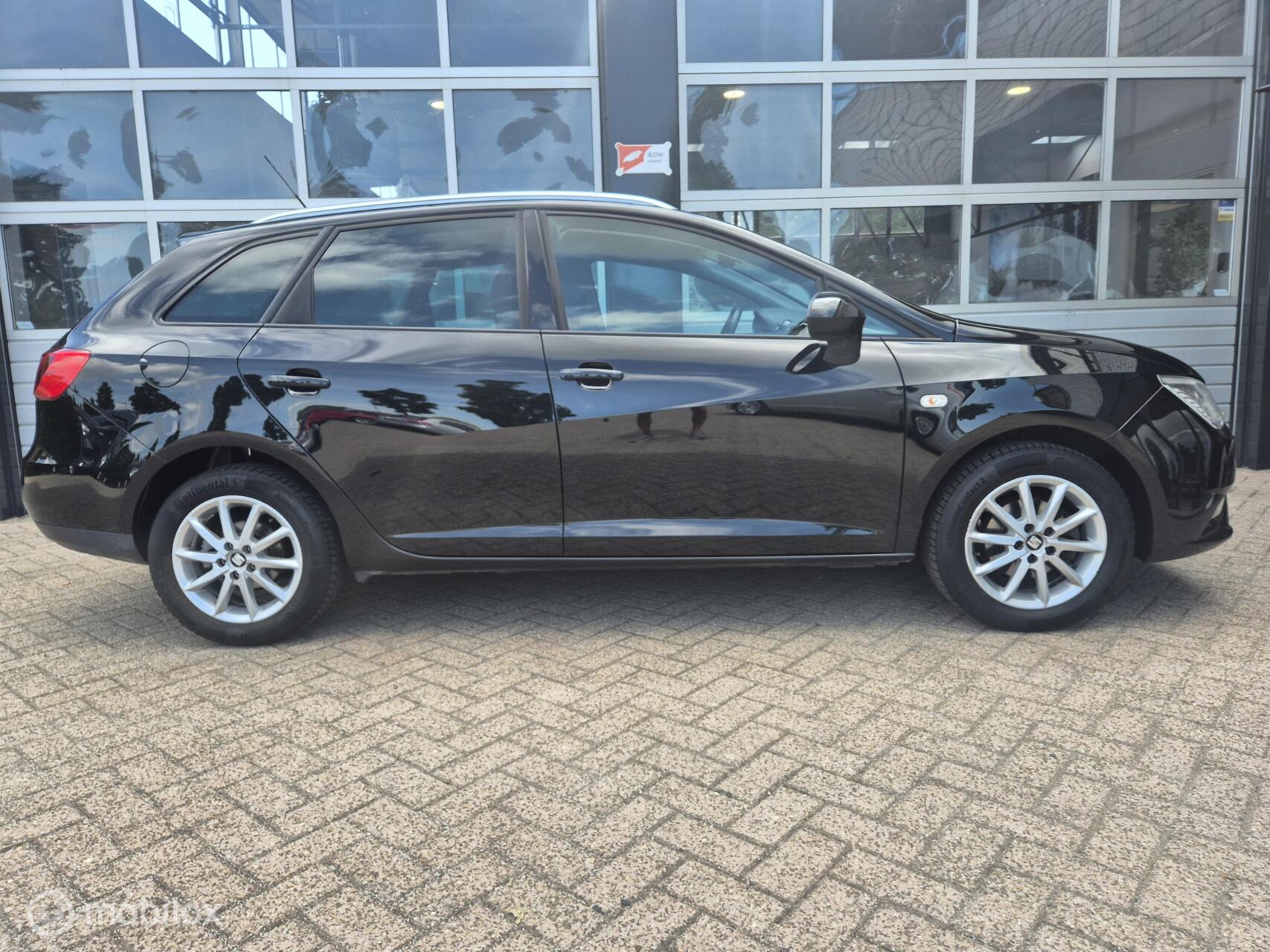 Foto van Seat Ibiza ST