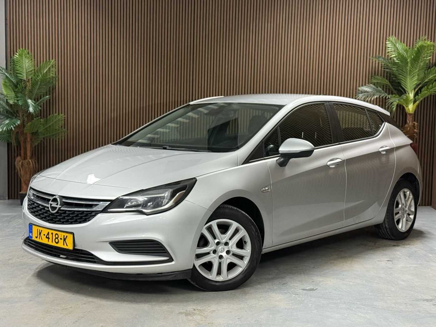Opel Astra 1.0 Edition 2016 - voorkant