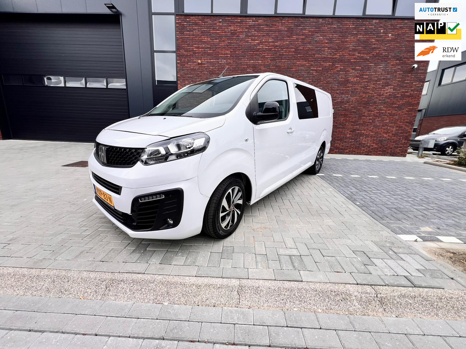 Fiat Scudo 2.0 MultiJet 180 L3 DC 180 pk dubbele cabine camera 6 pers. 2023 - voorkant