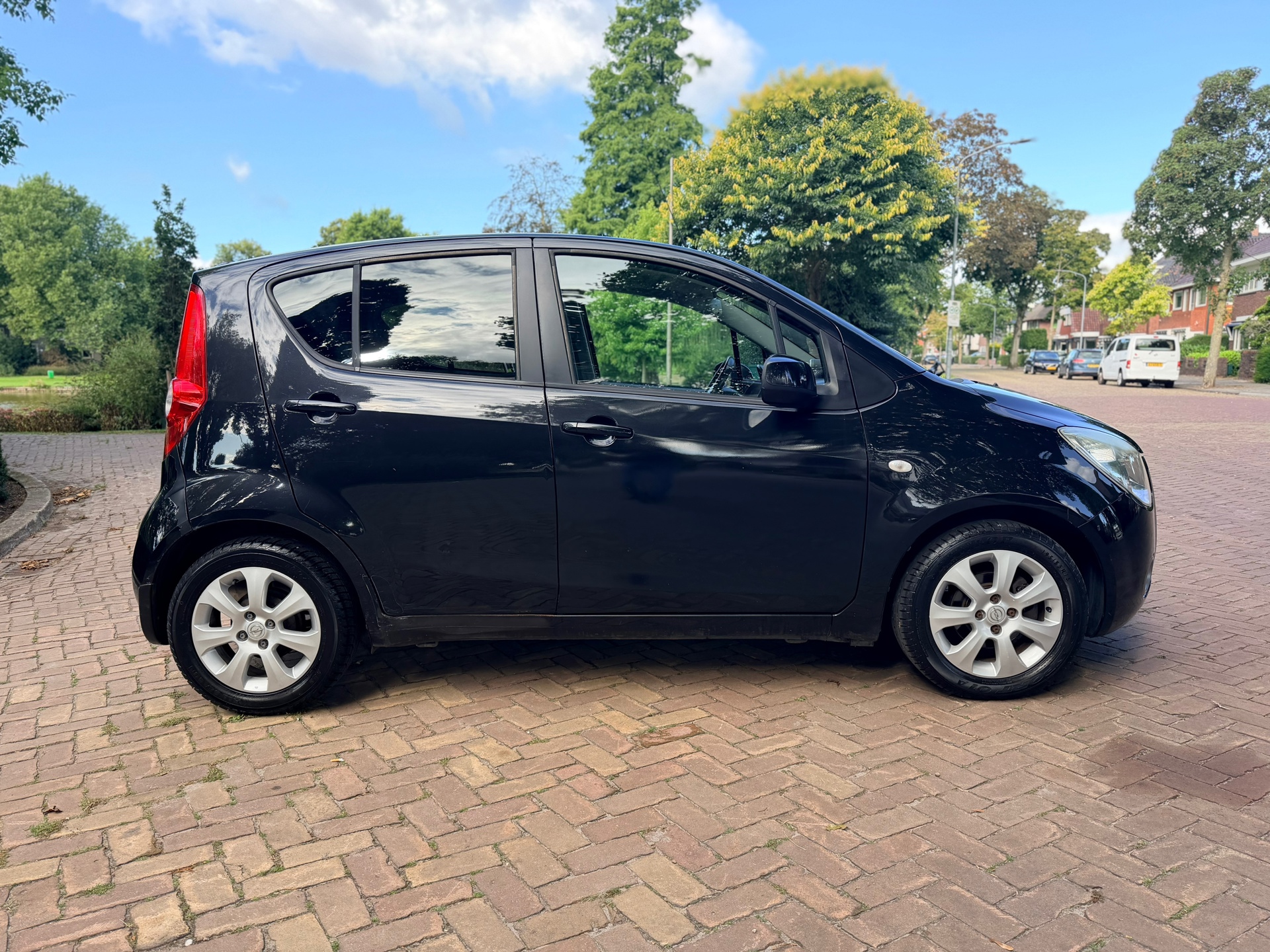 Foto van Opel Agila