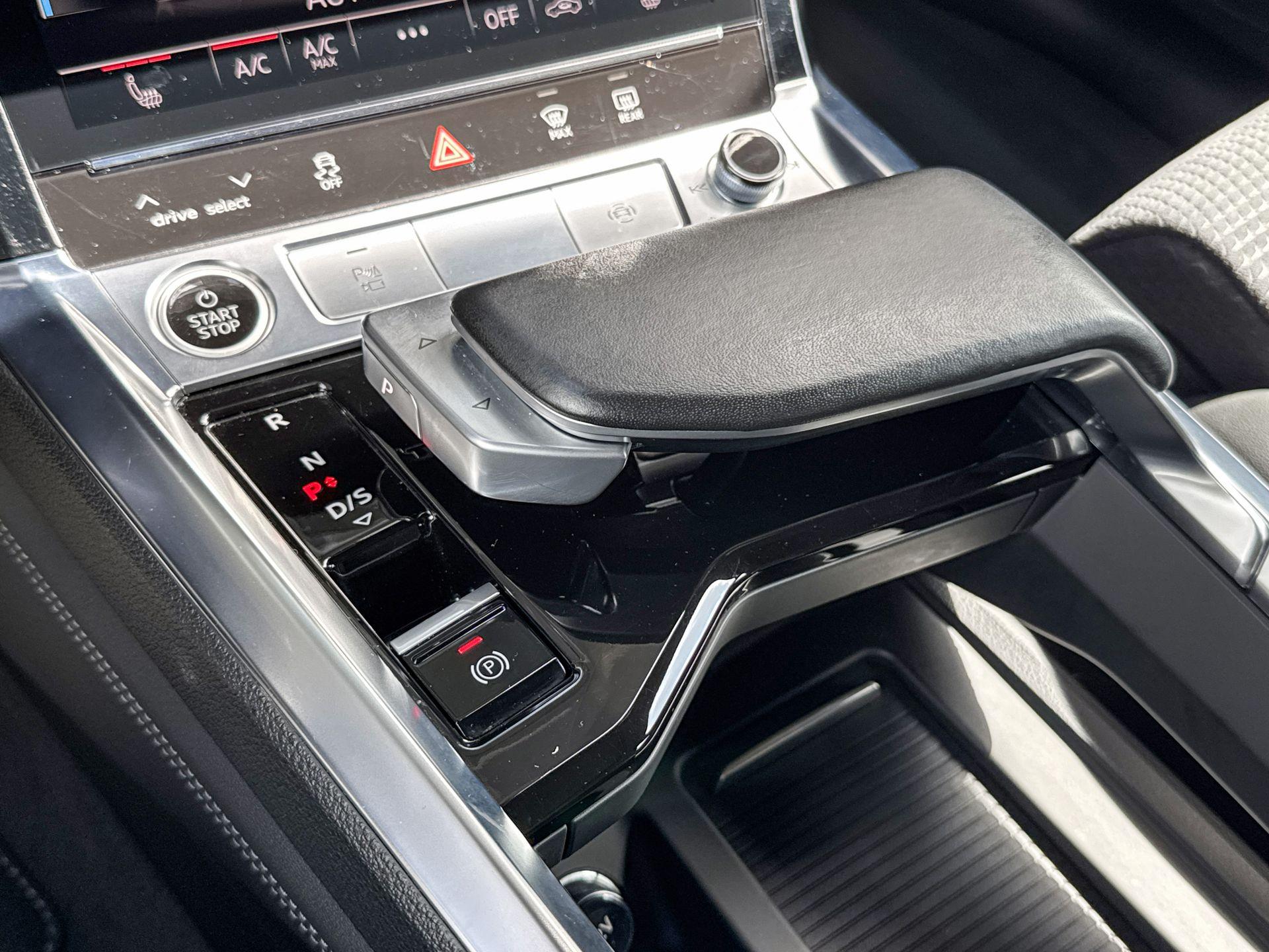 Foto van Audi E-tron 55