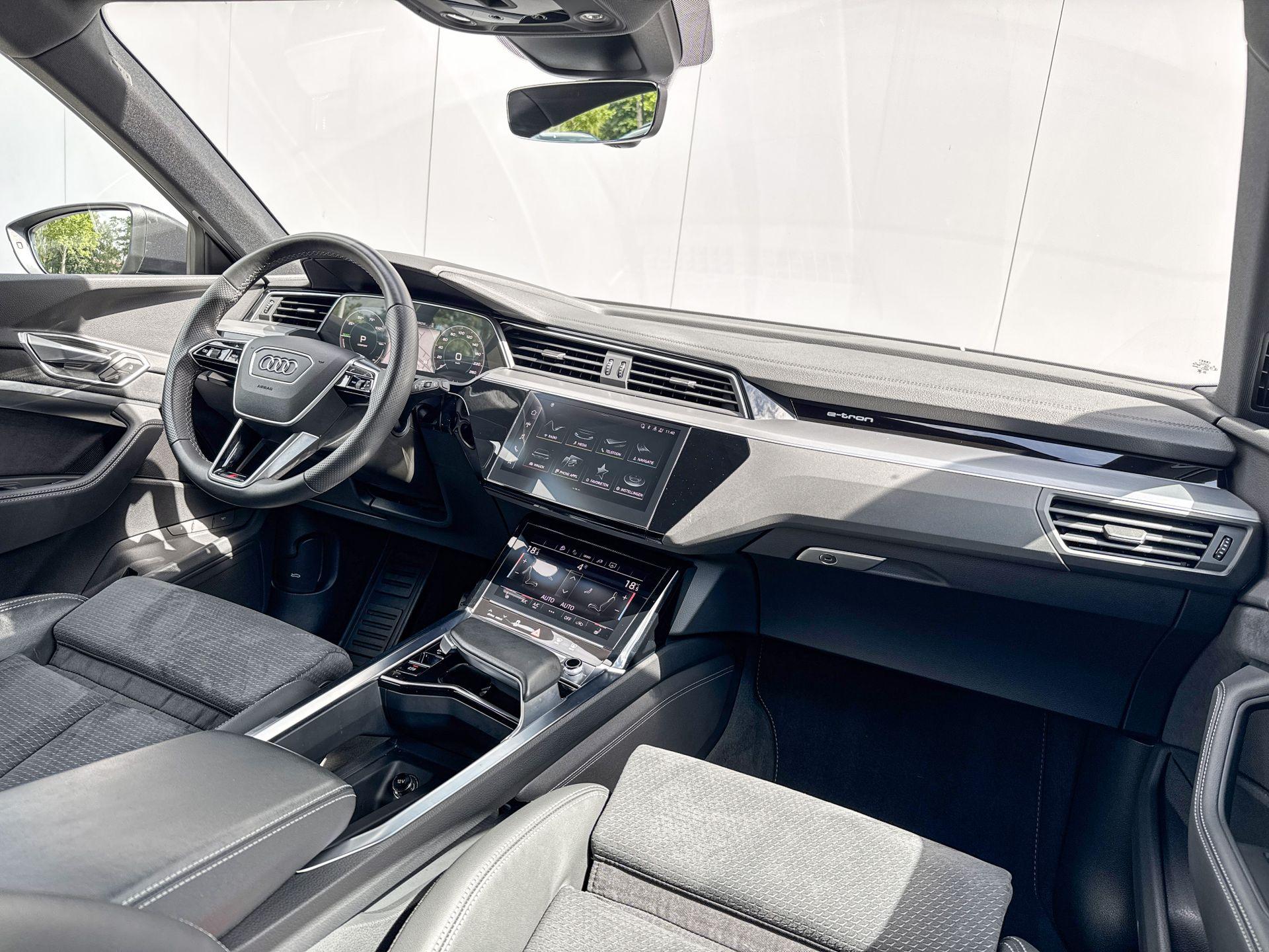 Foto van Audi E-tron 55