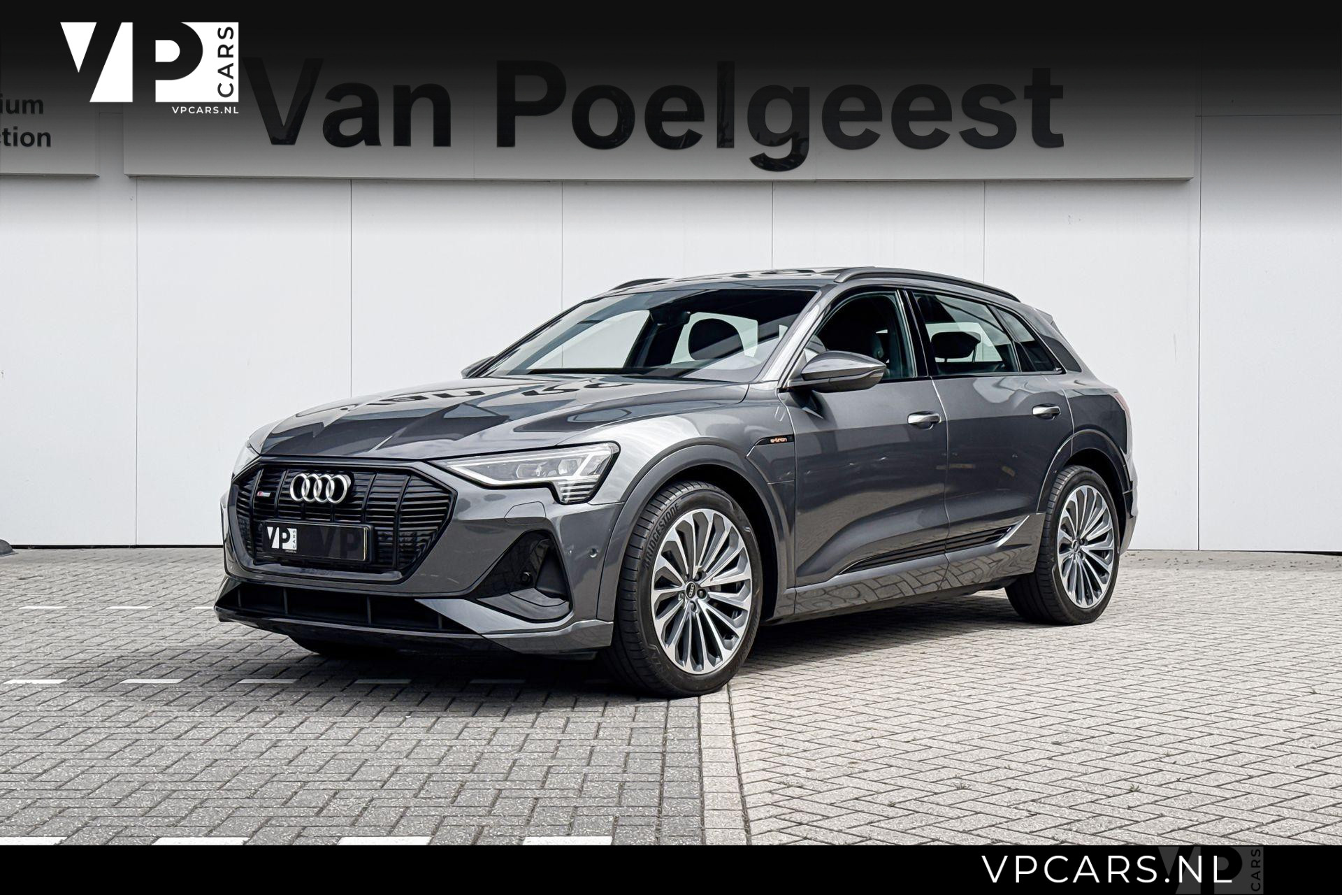 Audi E-tron 55 55 quattro S edition 95 kWh 2022 - voorkant