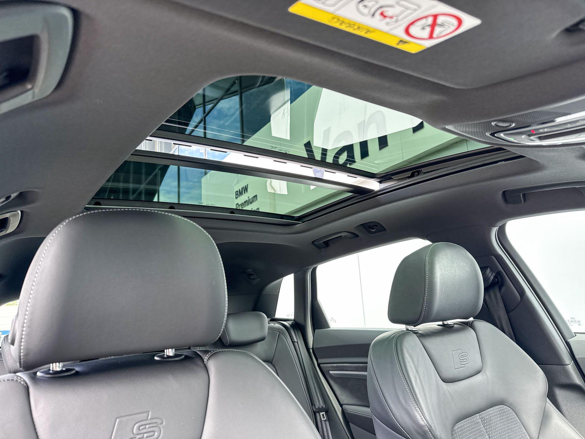 Foto van Audi E-tron 55