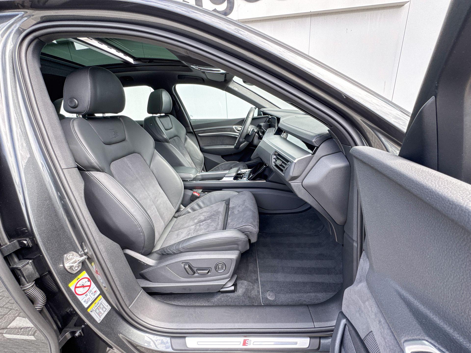 Foto van Audi E-tron 55