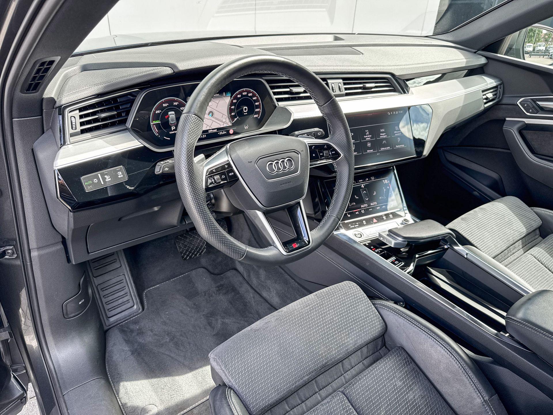Foto van Audi E-tron 55