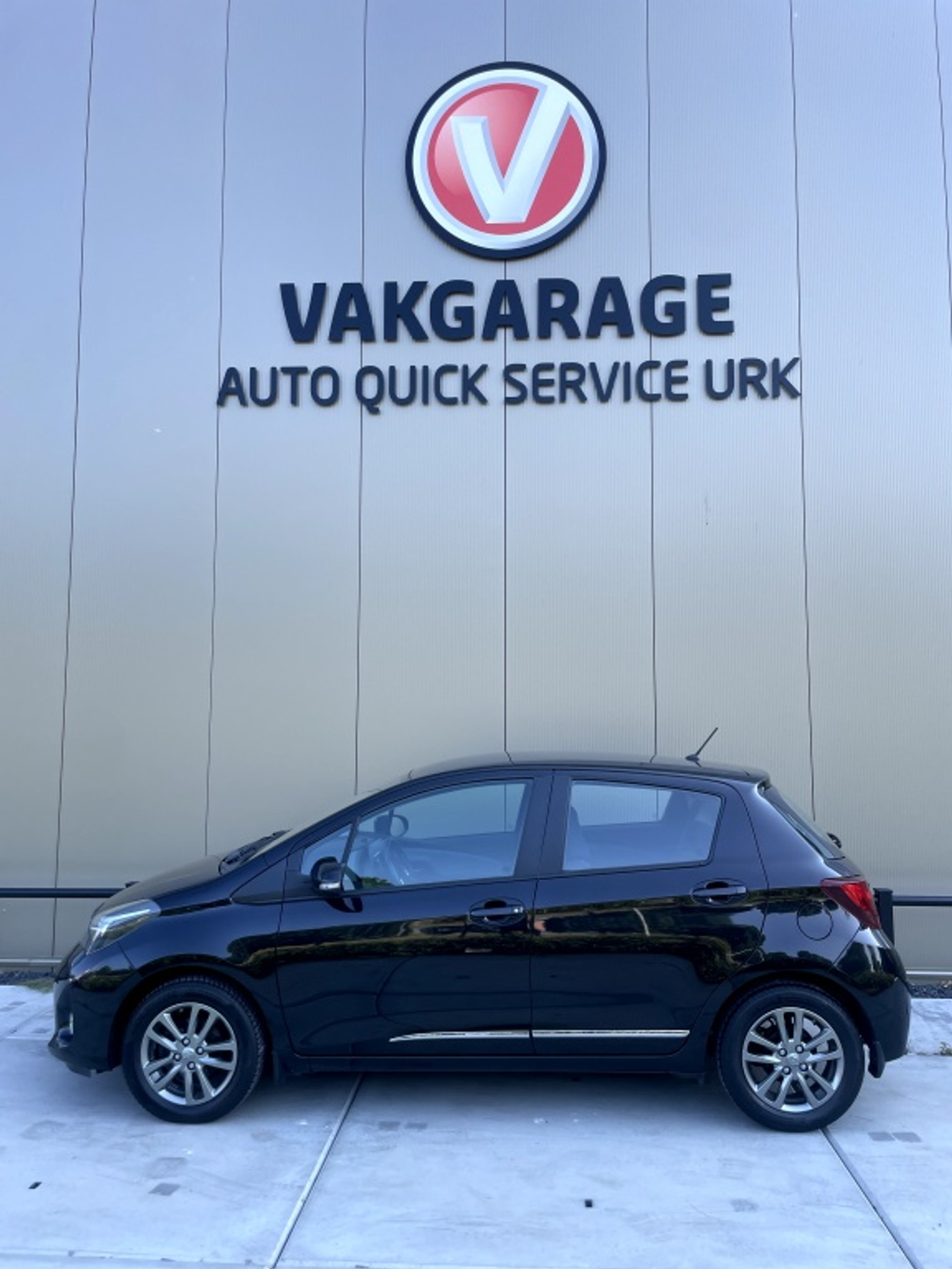 Toyota Yaris 1.3 VVT-i Trend 2016 - voorkant