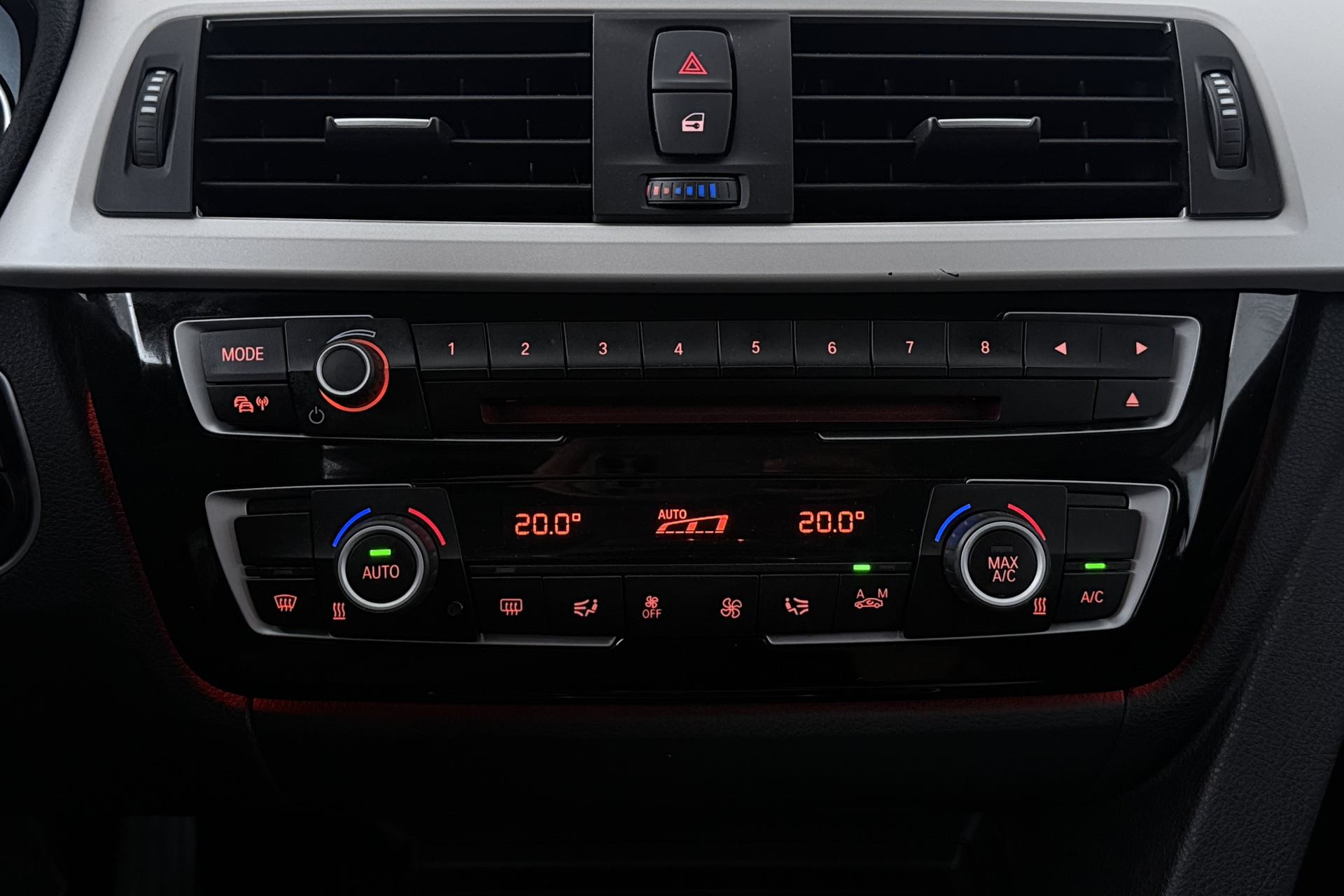 Foto van BMW 320i