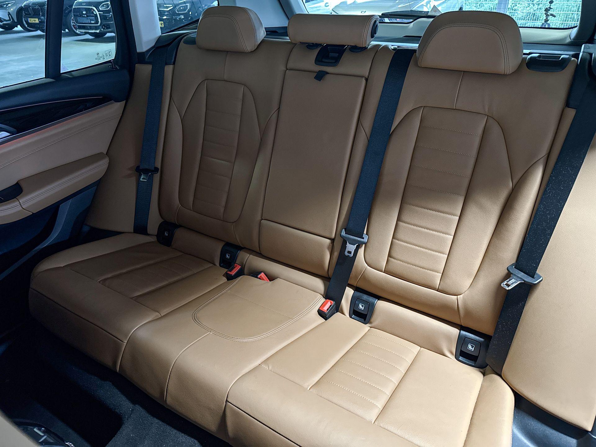 Foto van BMW X3 Xdrive30e