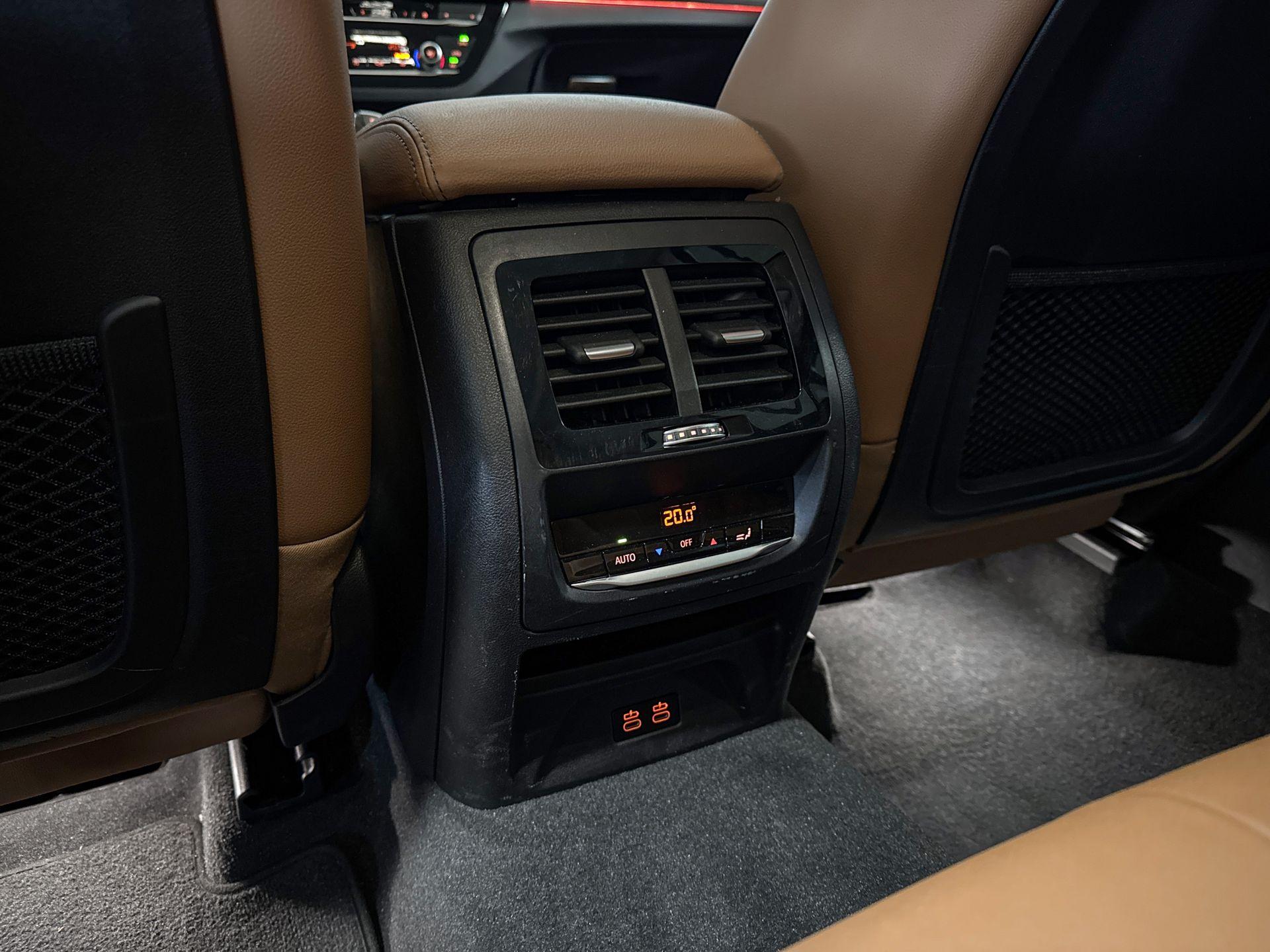 Foto van BMW X3 Xdrive30e