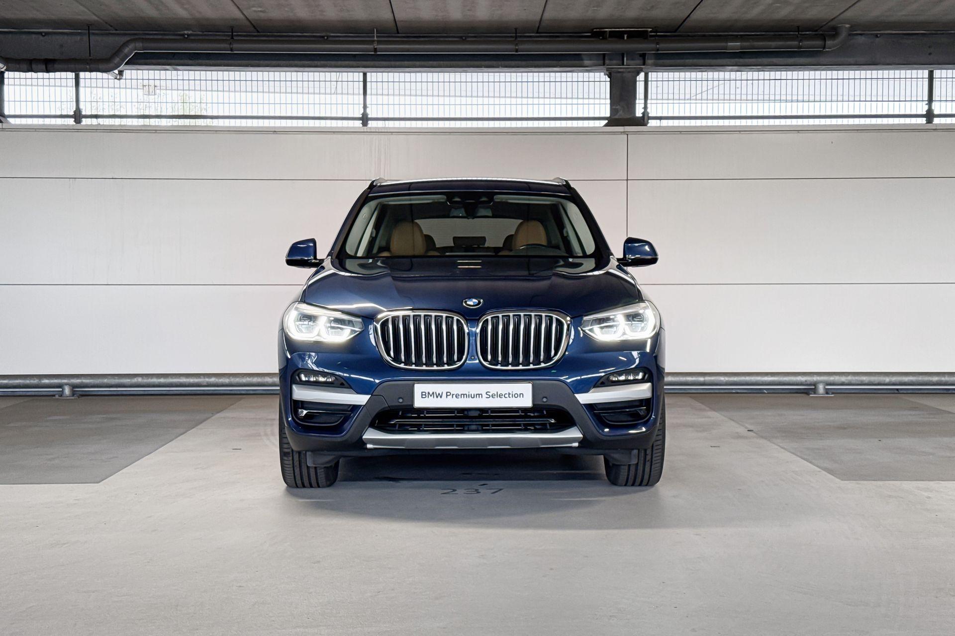 Foto van BMW X3 Xdrive30e