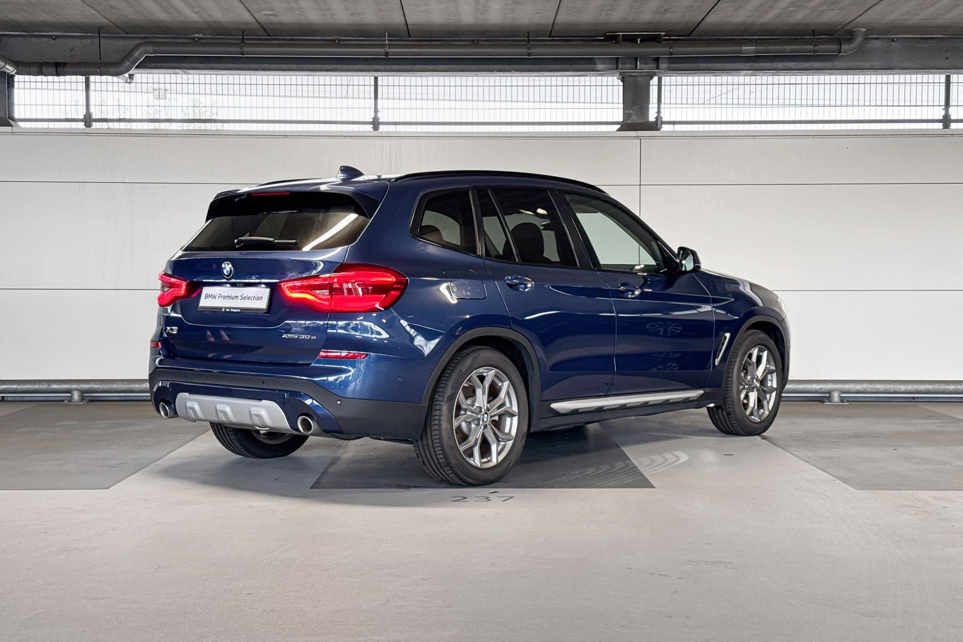 Foto van BMW X3 Xdrive30e