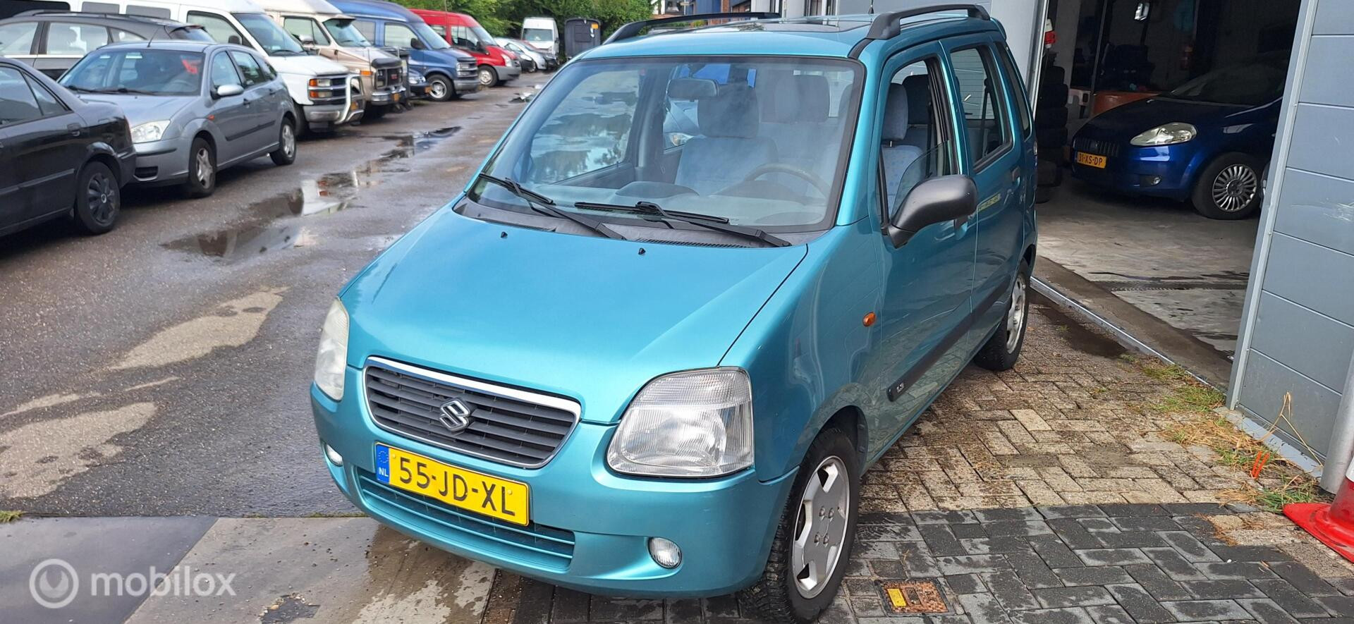 Foto van Suzuki Wagon R