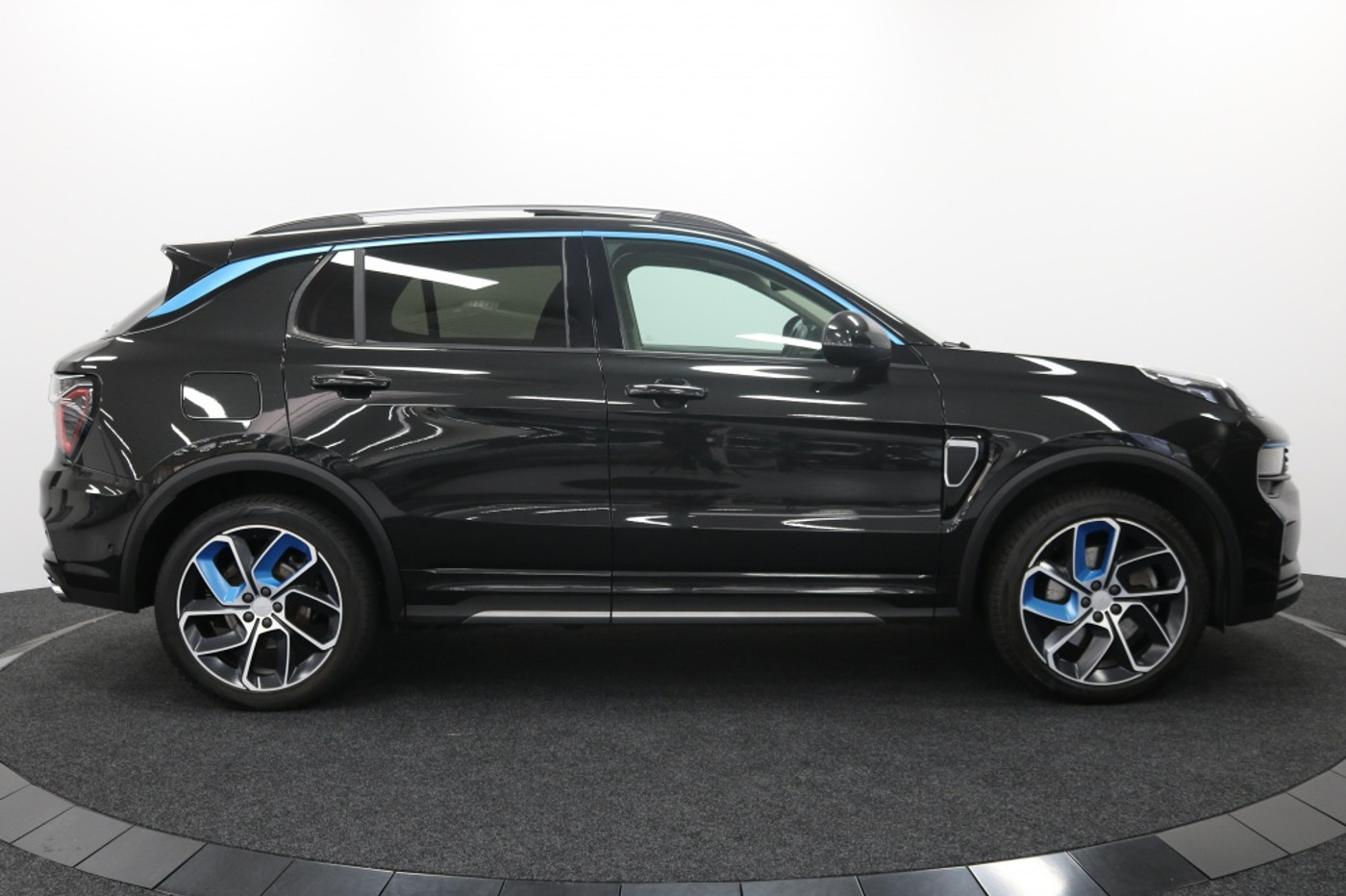 Foto van Lynk&co LYNK & Co 01