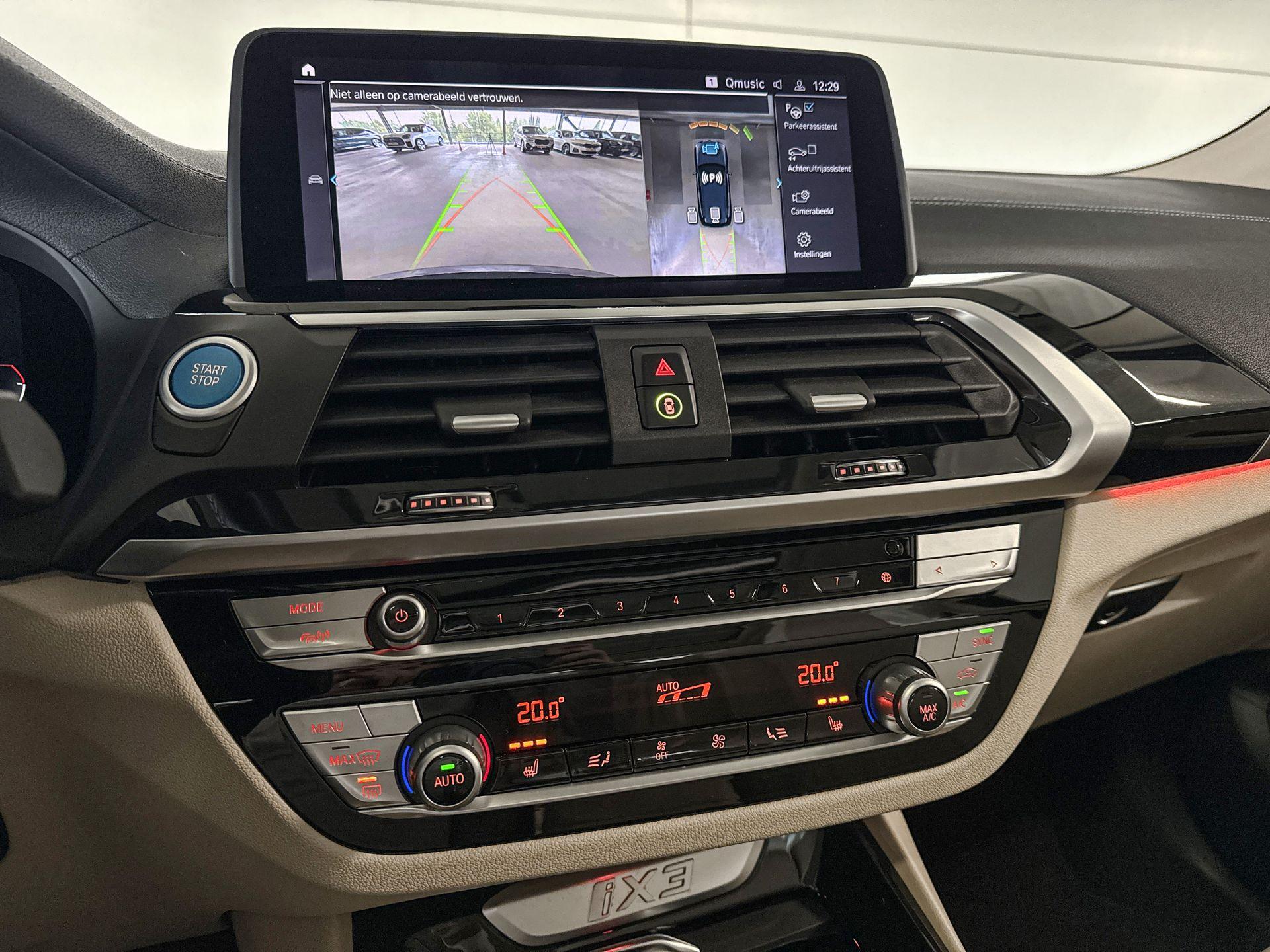 Foto van BMW Ix3