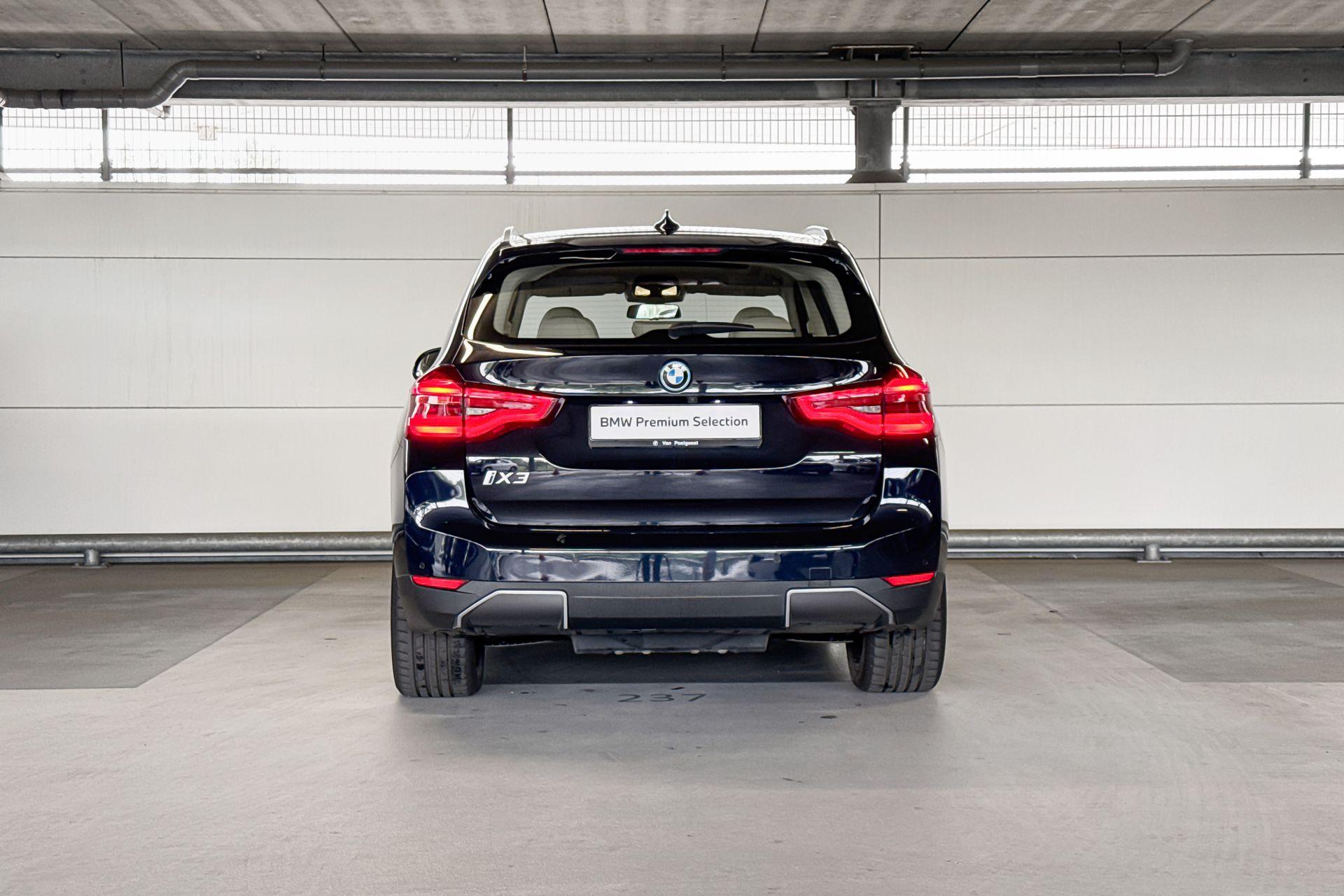 Foto van BMW Ix3