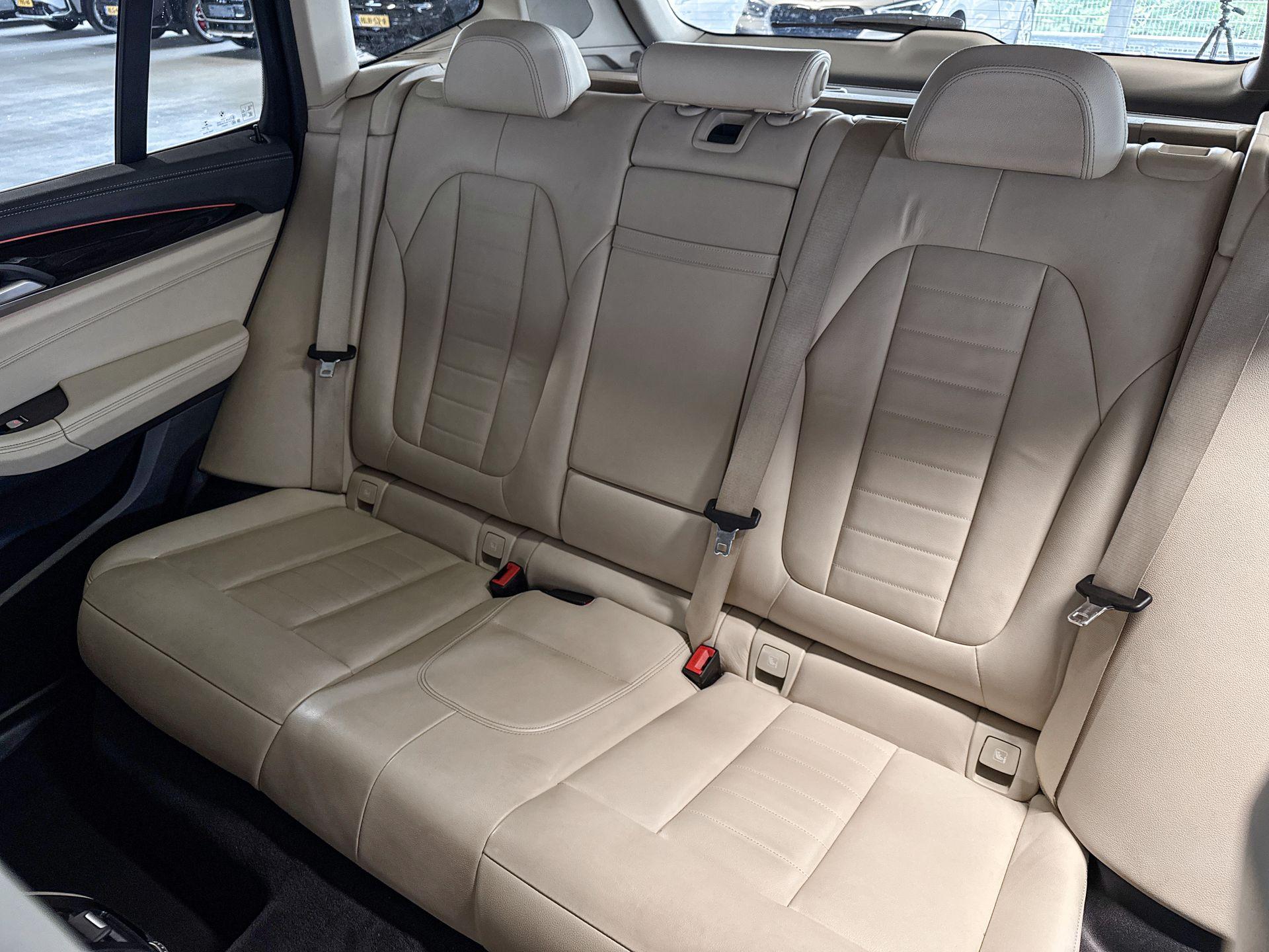 Foto van BMW Ix3