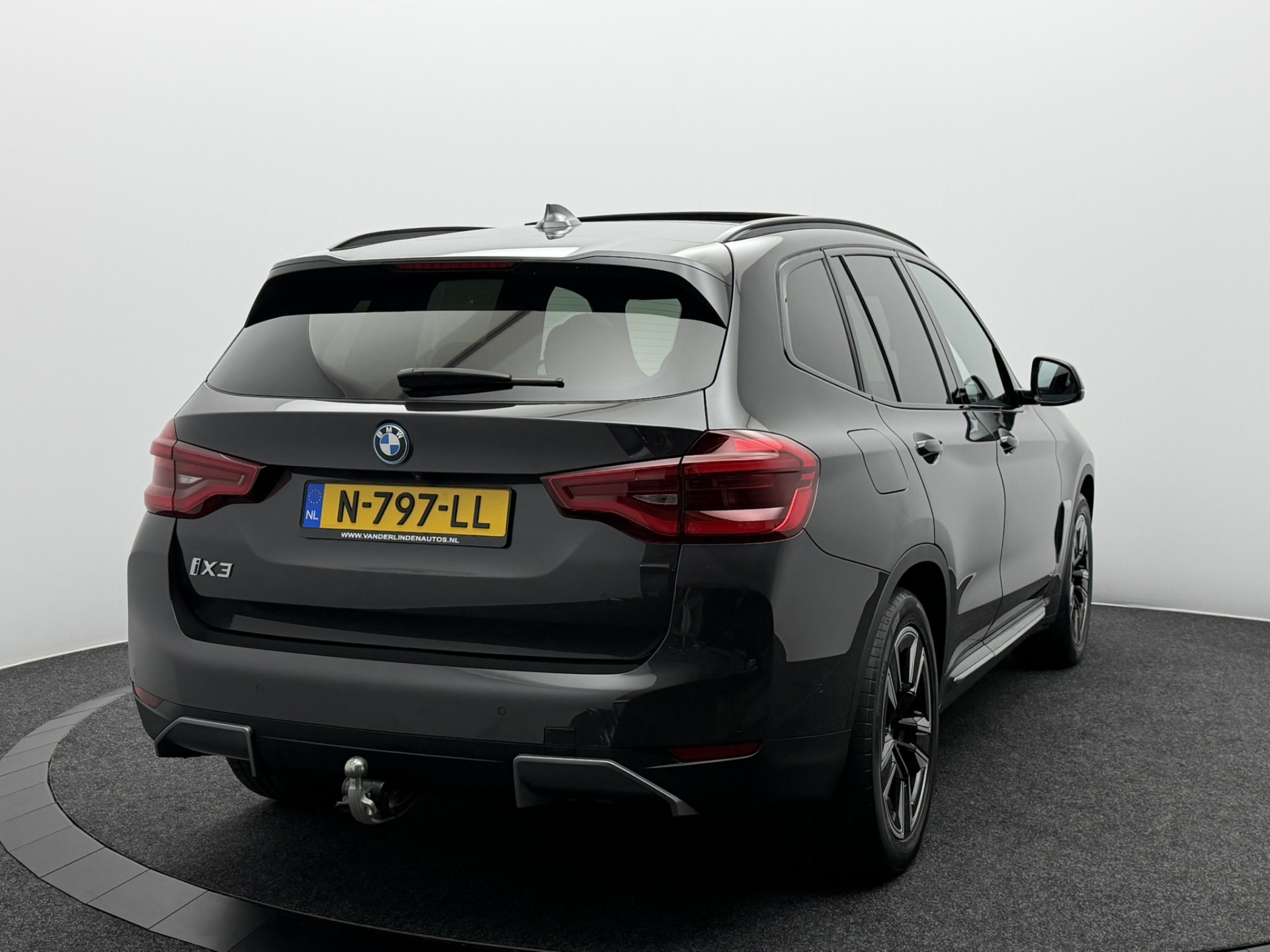 Foto van BMW Ix3