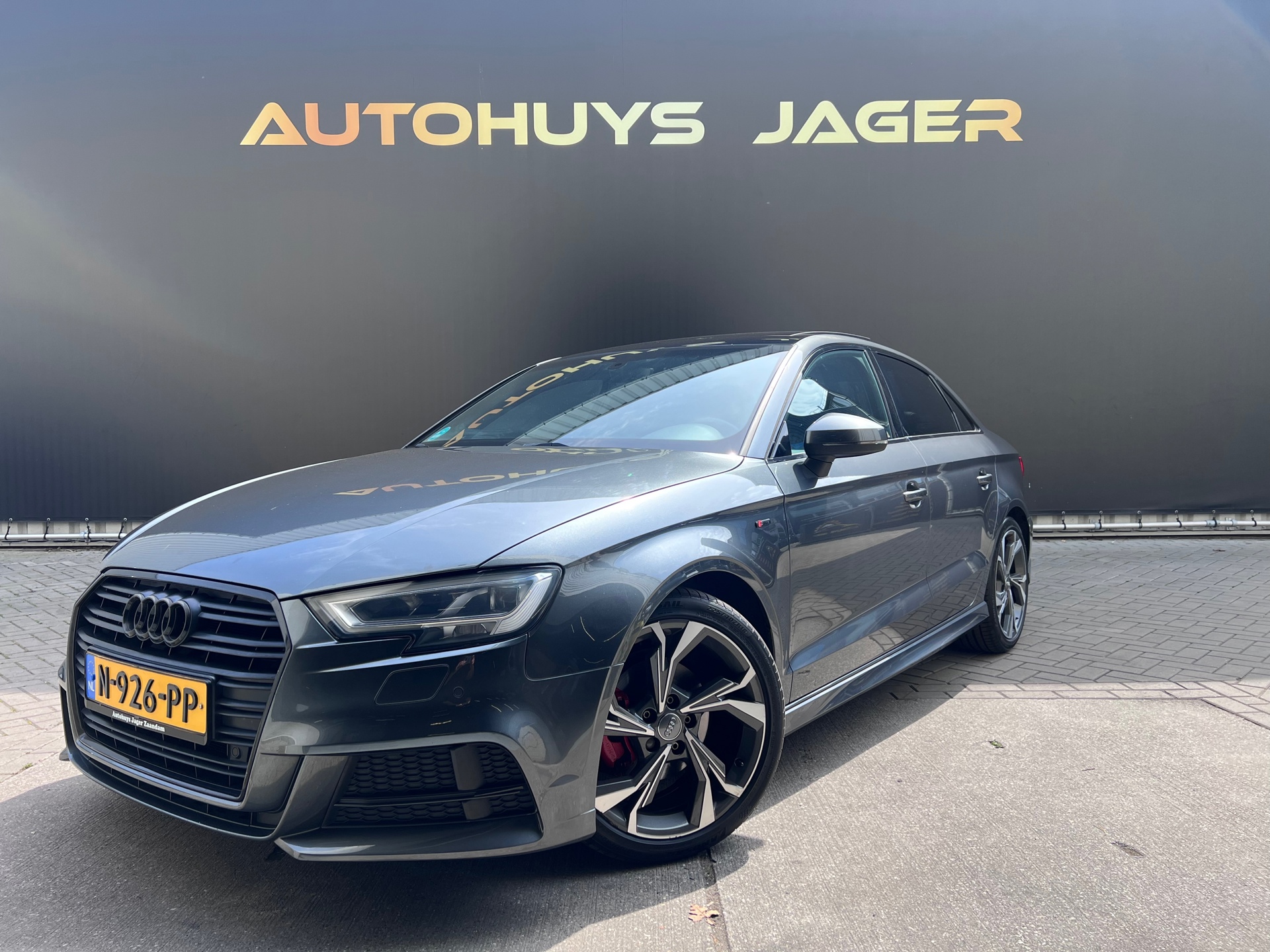 Audi A3 Limousine 35 TFSI CoD Advance Sport - 3x S Line - Pano - Virtual 2020 - voorkant