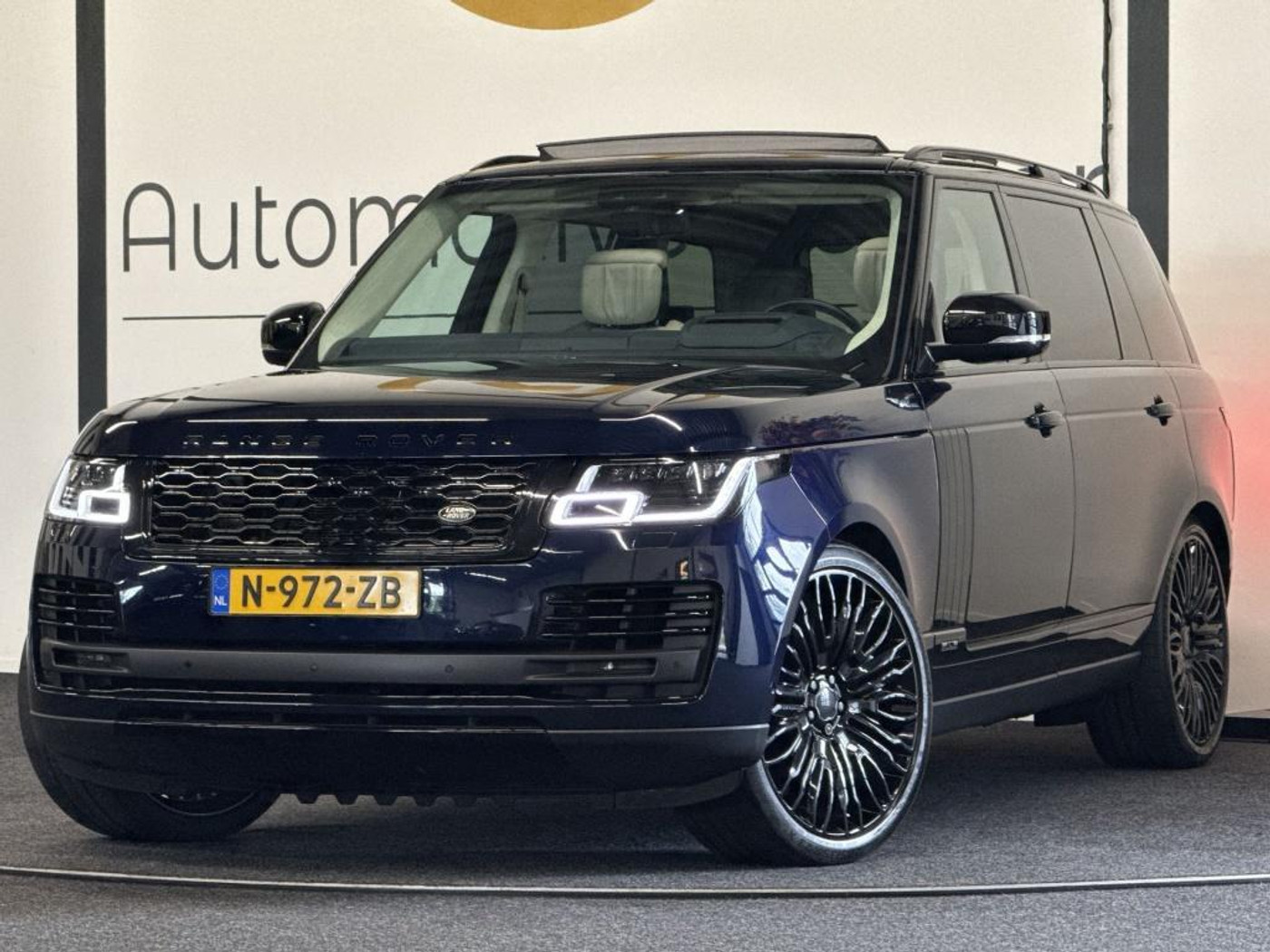 Land Rover Range Rover P400e LWB AUTOBIO | MASSAGE | PANO | HEAD-UP | REAR-ENTERTAINMEN 2021 - voorkant
