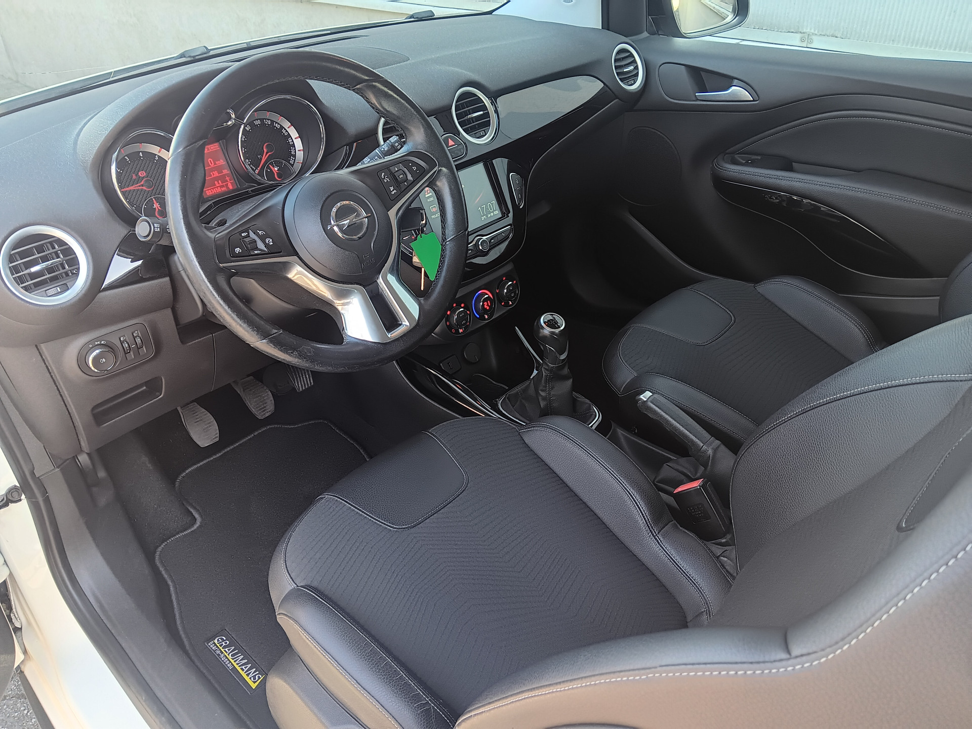 Foto van Opel Adam