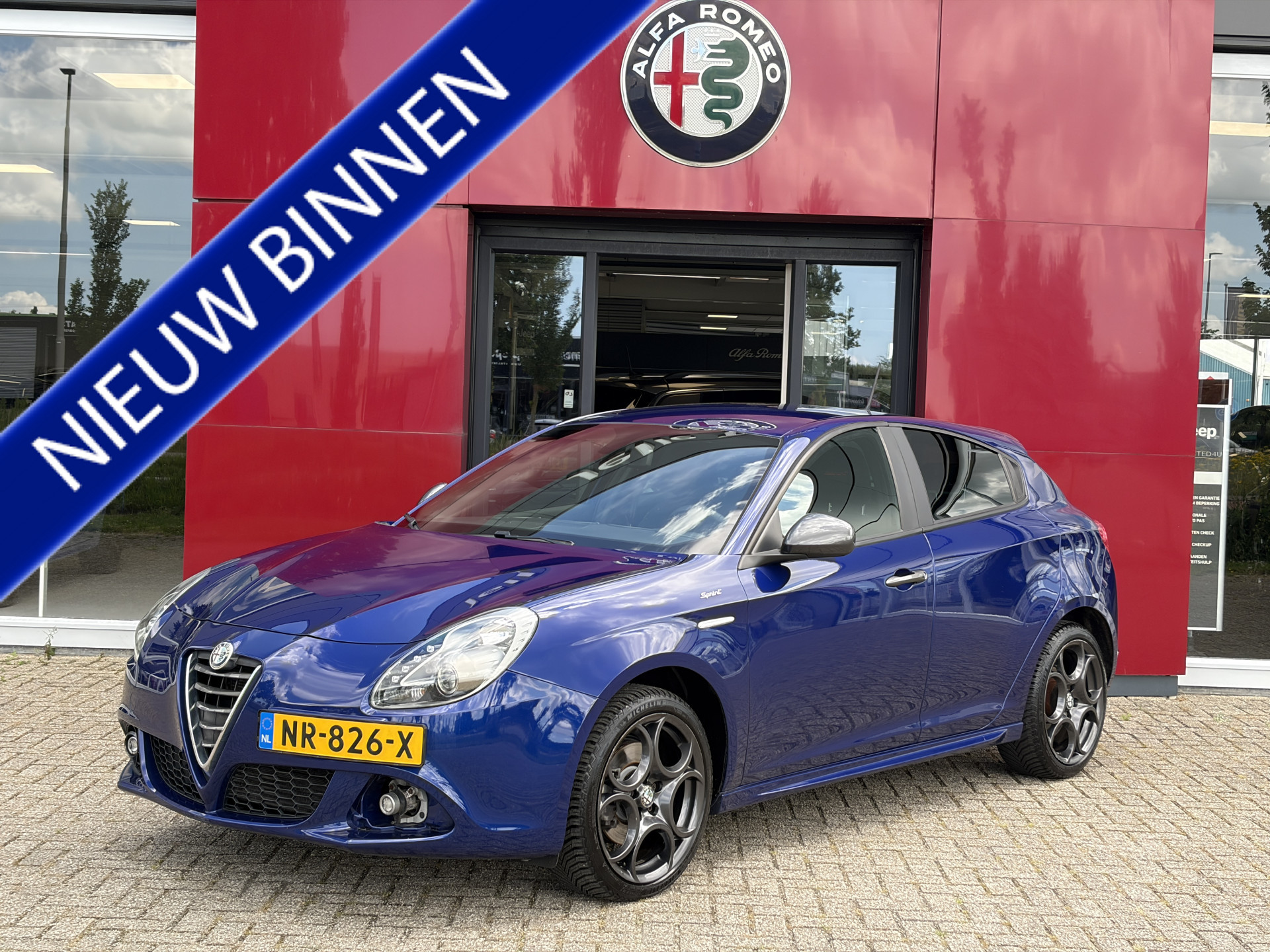 Alfa Romeo Alfa Giulietta 1.4 T 170 TCT Sprint | Navigatie | 18" Velgen | Trekhaak 2017 - voorkant