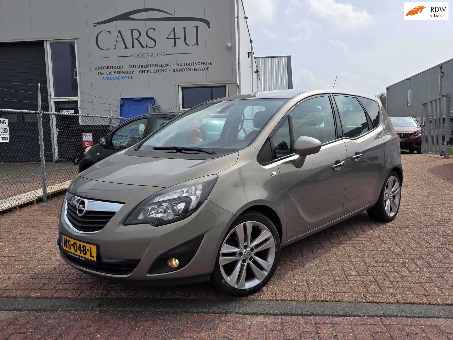 Opel Meriva 1.4 Turbo Selection inc fietsen drager 2010 - voorkant