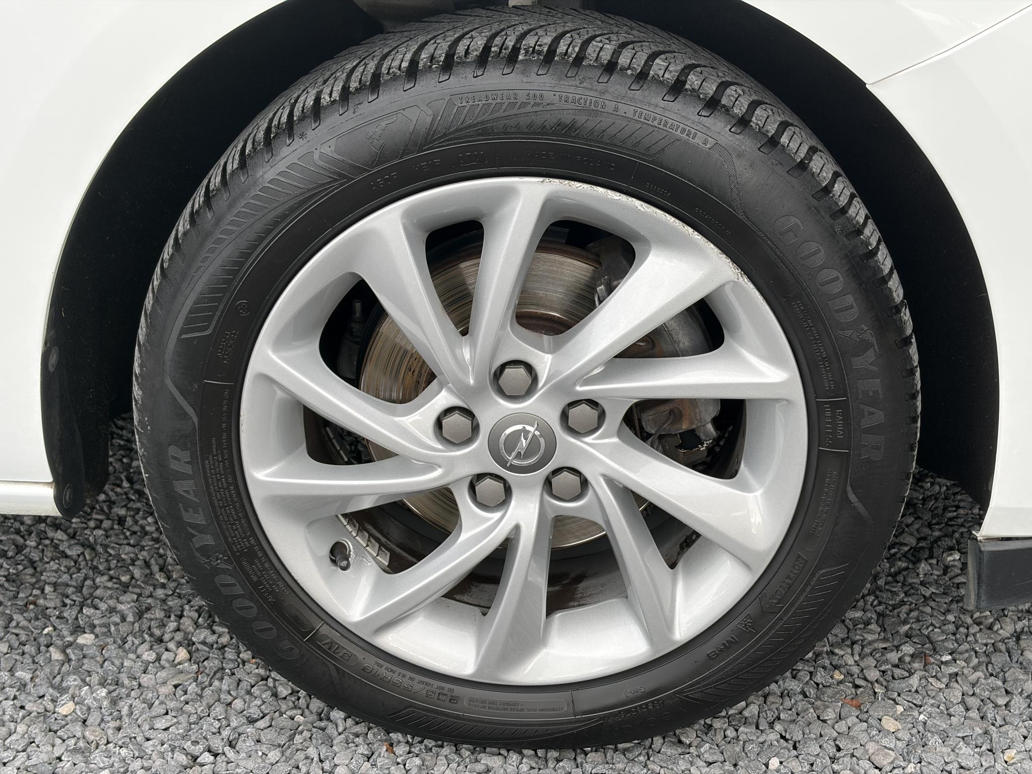 Foto van Opel Astra Sports Tourer
