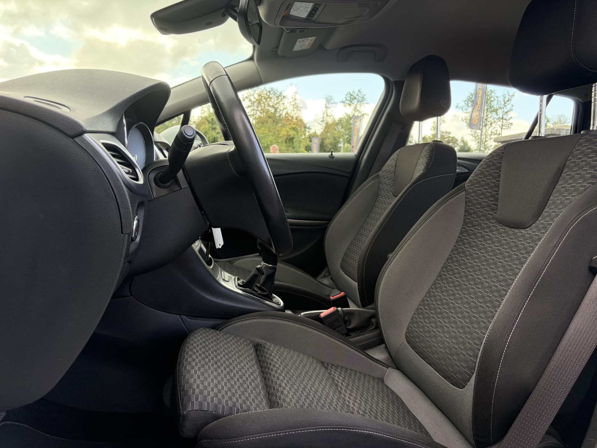 Foto van Opel Astra Sports Tourer