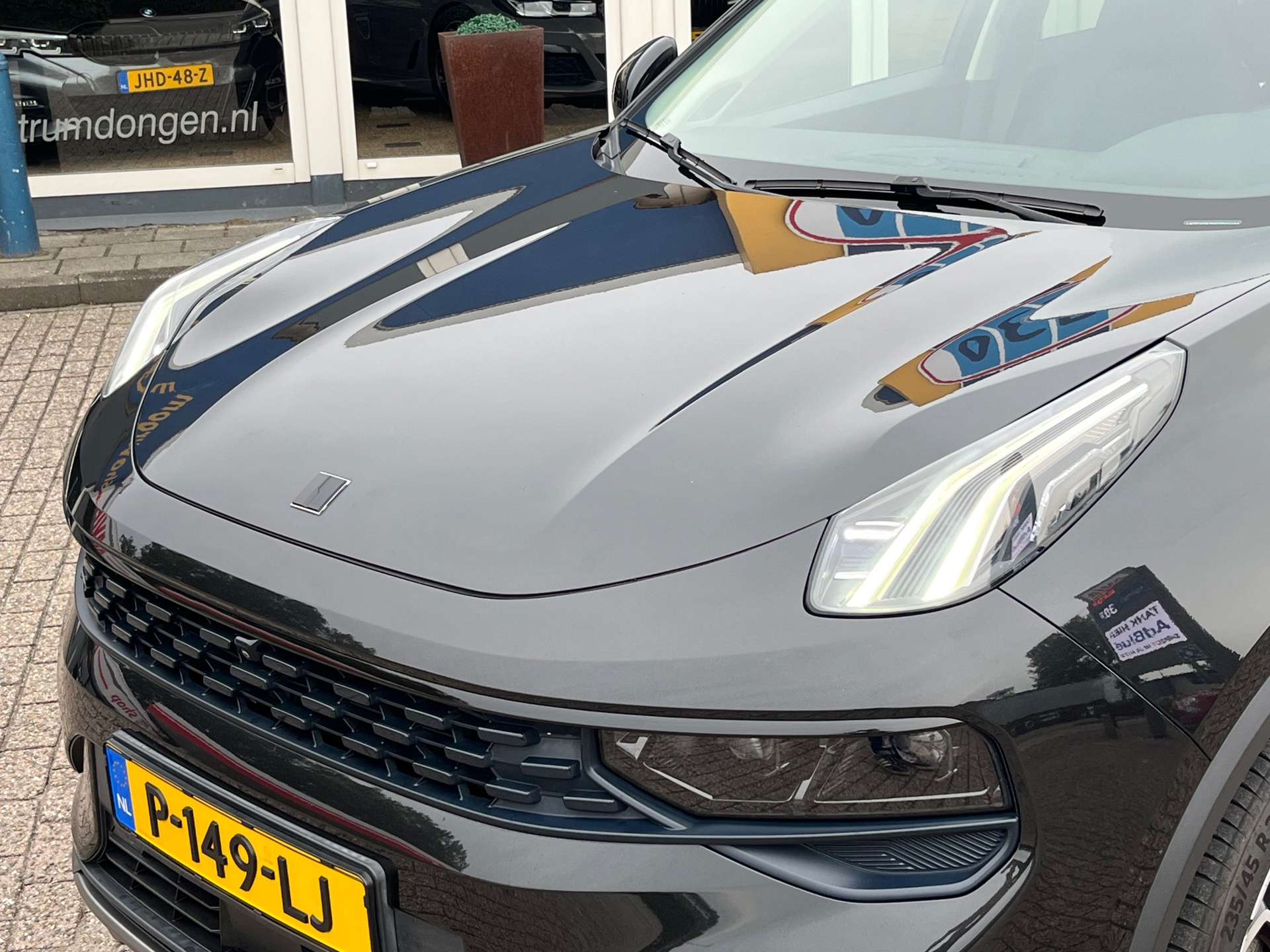 Foto van Lynk&co LYNK & Co 01
