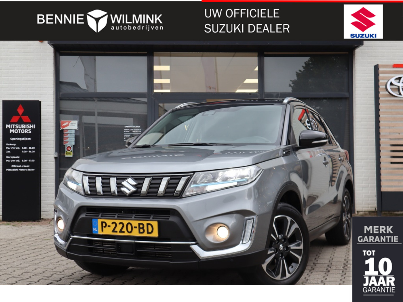 Suzuki Vitara 1.4 BoosterJet Hybrid Style Trekhaak | Adaptive Cruise | Two tone 2022 - voorkant