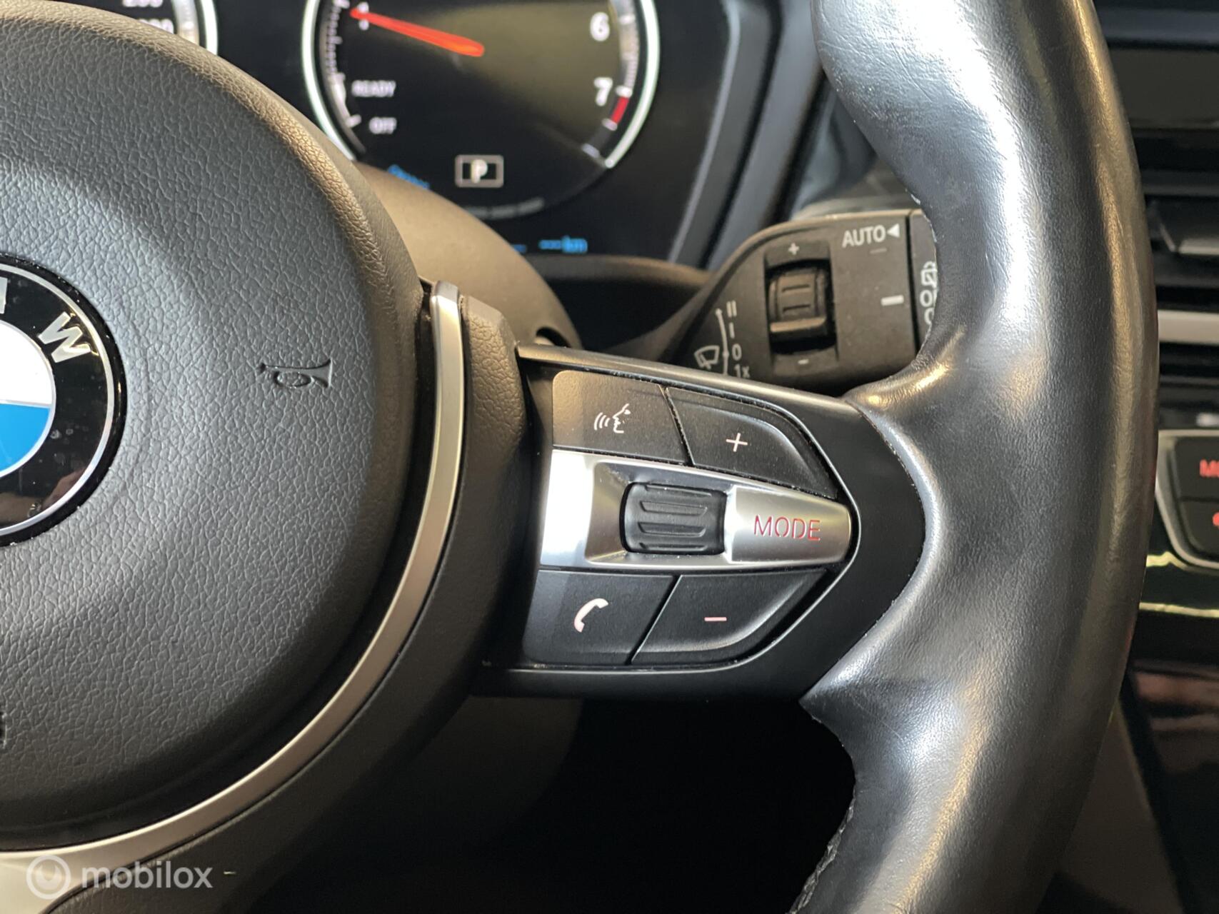 Foto van BMW X1 Xdrive25e
