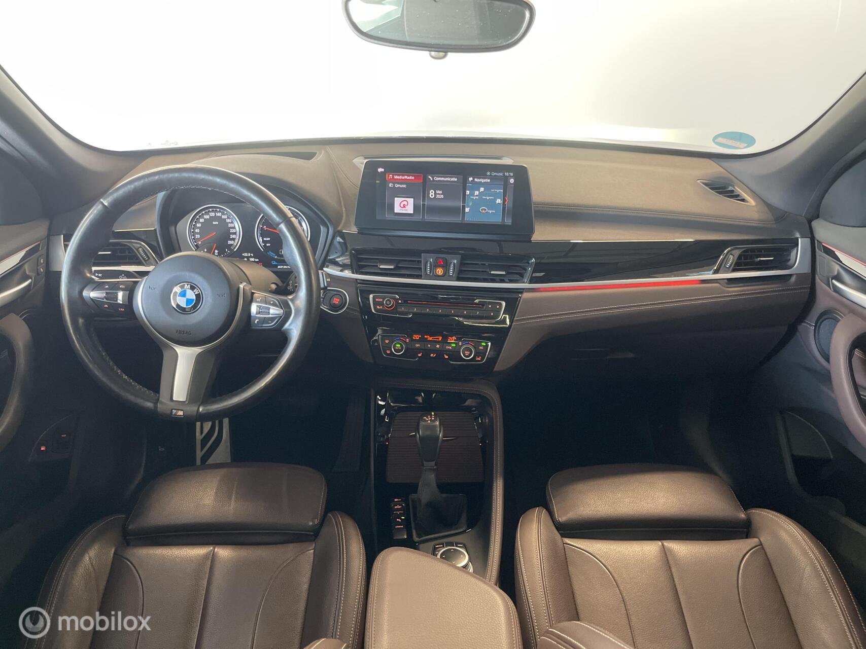 Foto van BMW X1 Xdrive25e