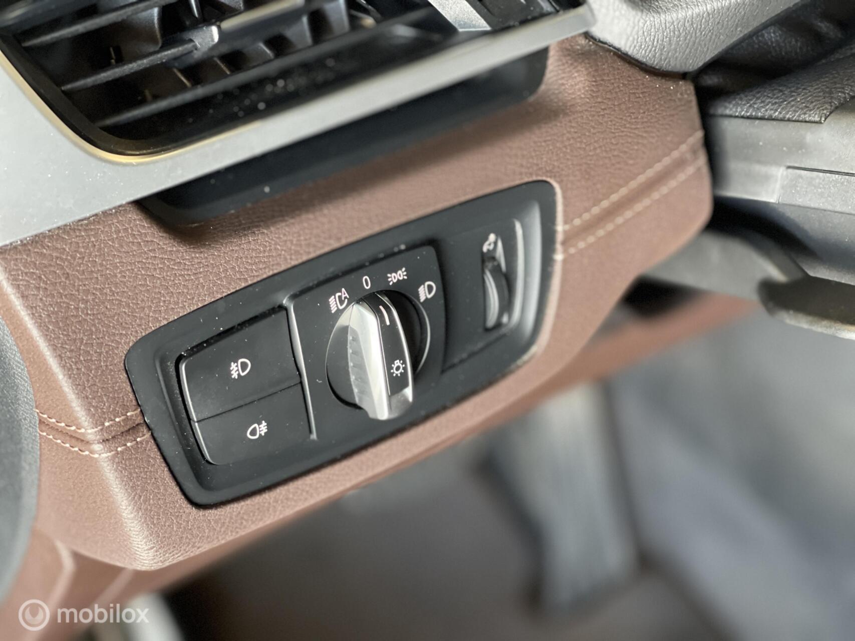 Foto van BMW X1 Xdrive25e