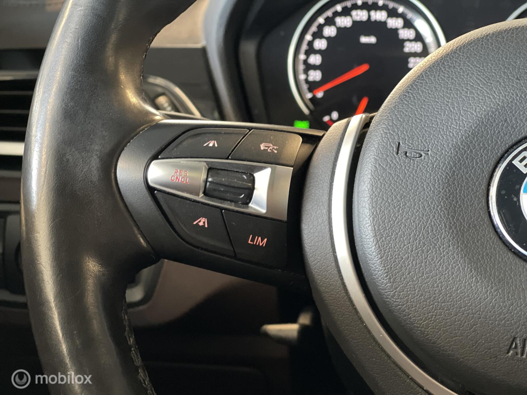 Foto van BMW X1 Xdrive25e