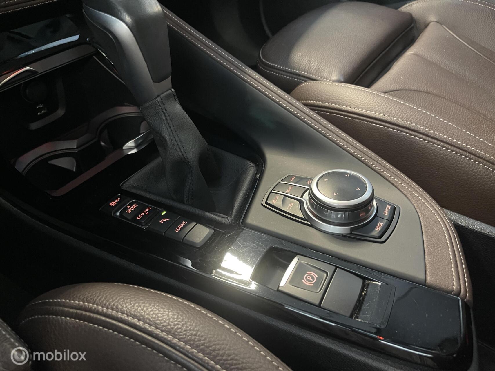 Foto van BMW X1 Xdrive25e