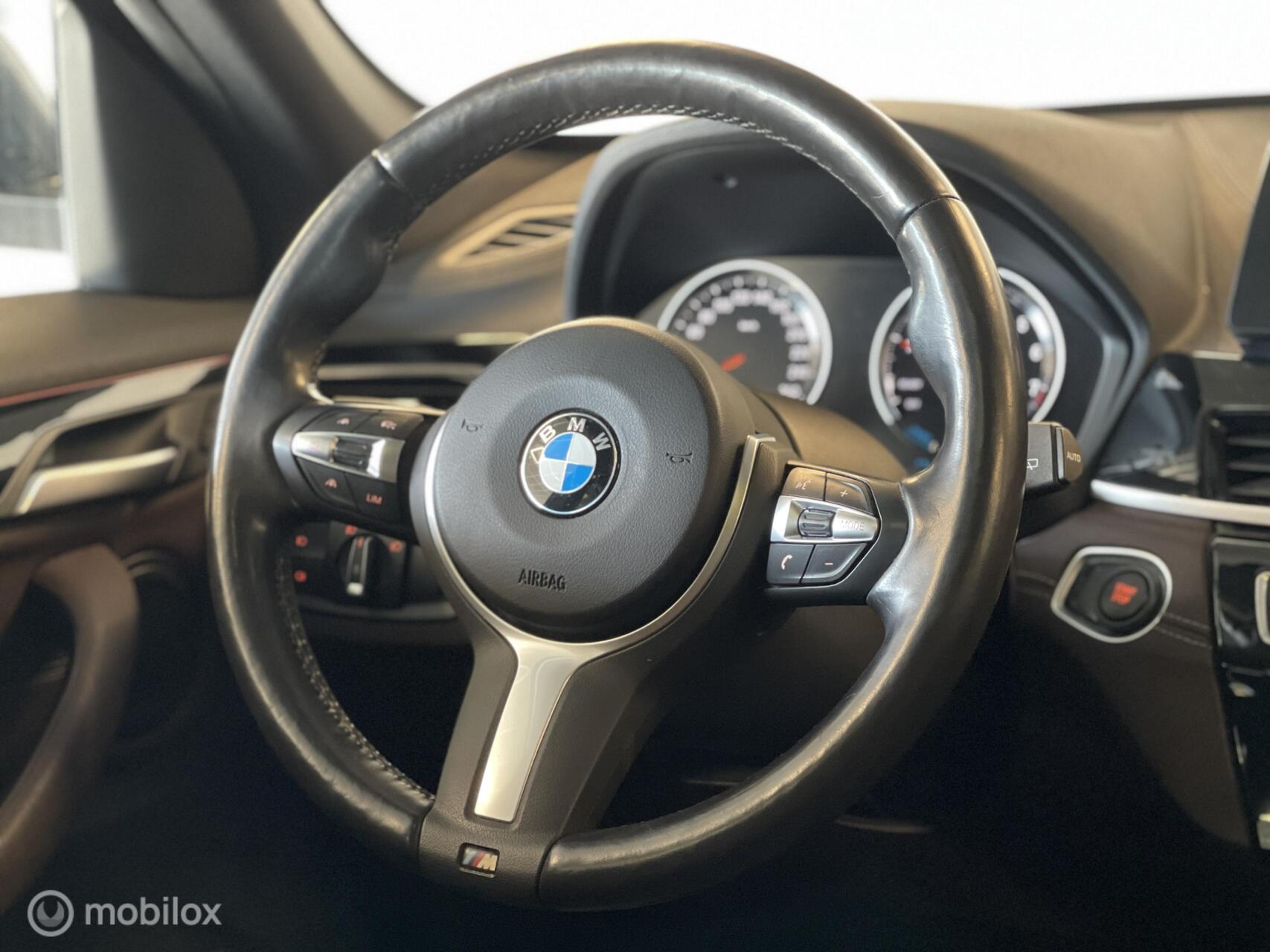 Foto van BMW X1 Xdrive25e