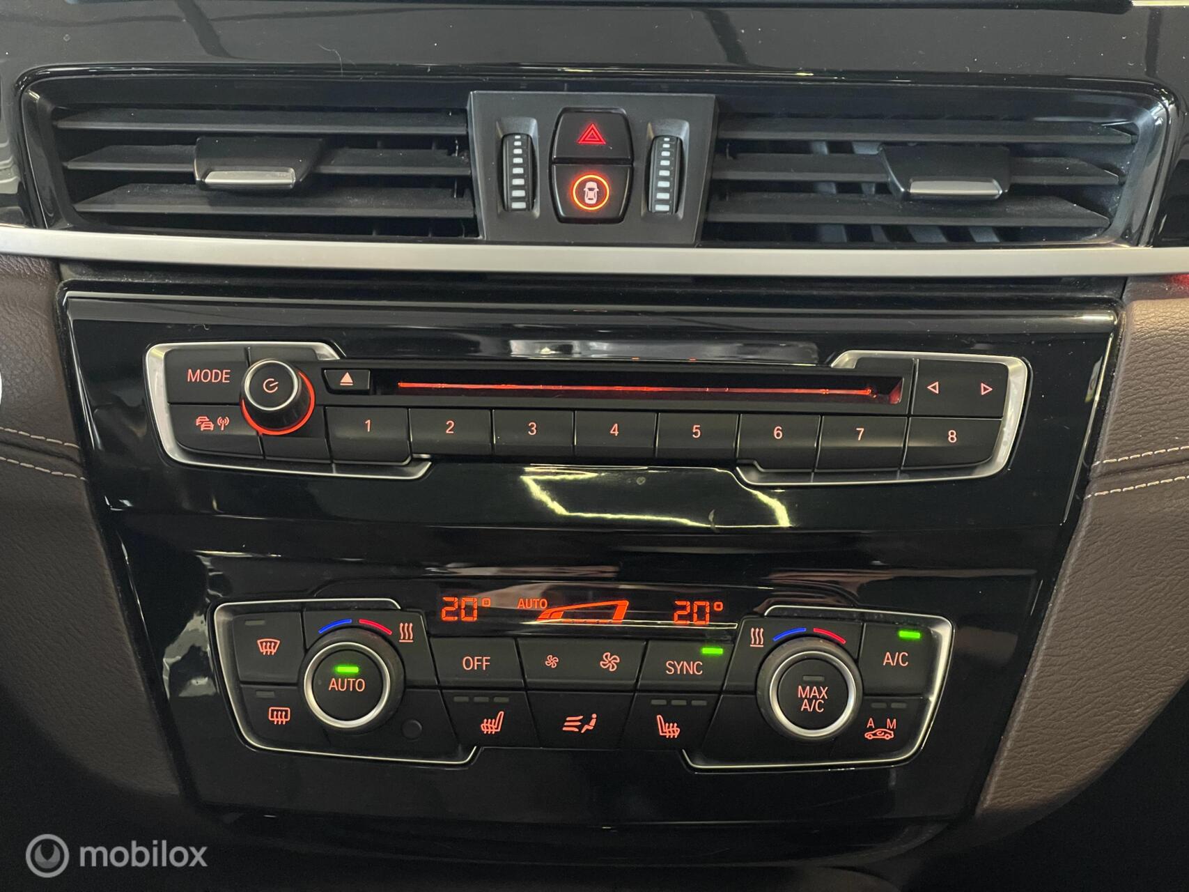 Foto van BMW X1 Xdrive25e