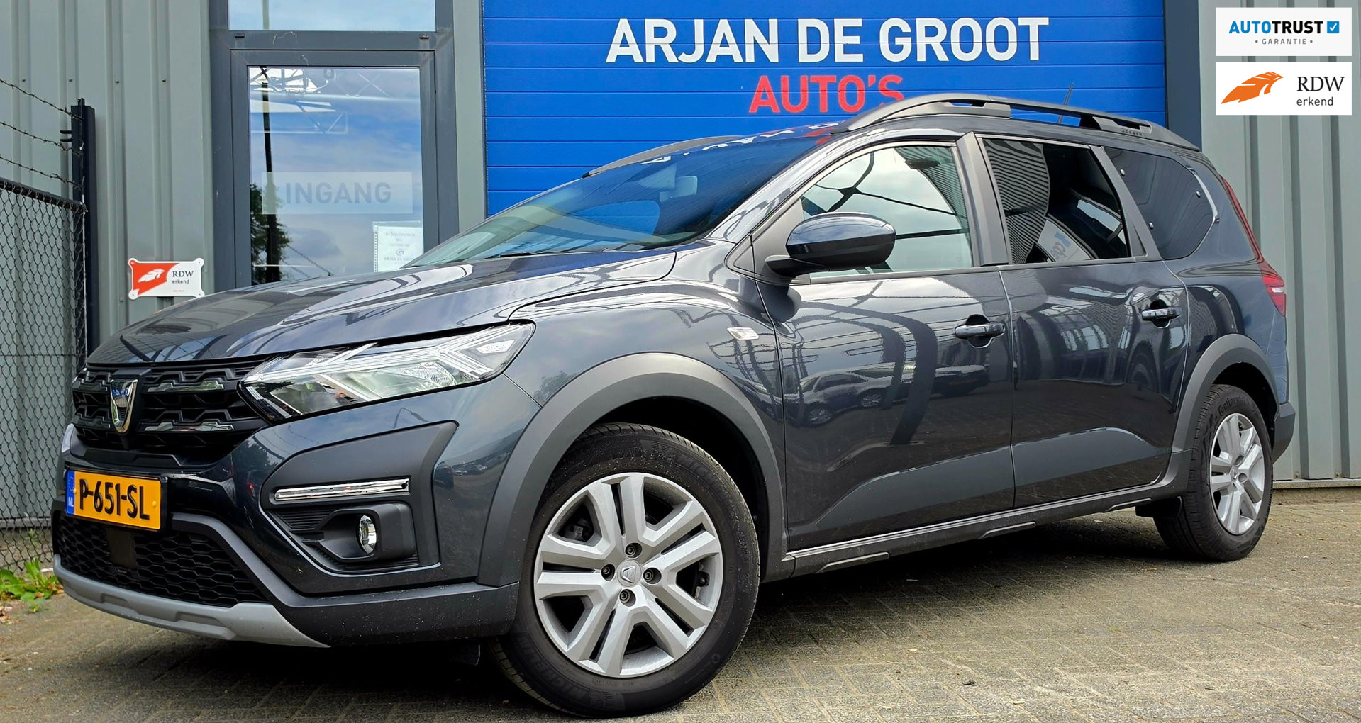 Dacia Jogger 1.0 TCe Bi-Fuel Carplay® Trekhaak 7 Pers NAP! Dealer oh 2022 - voorkant
