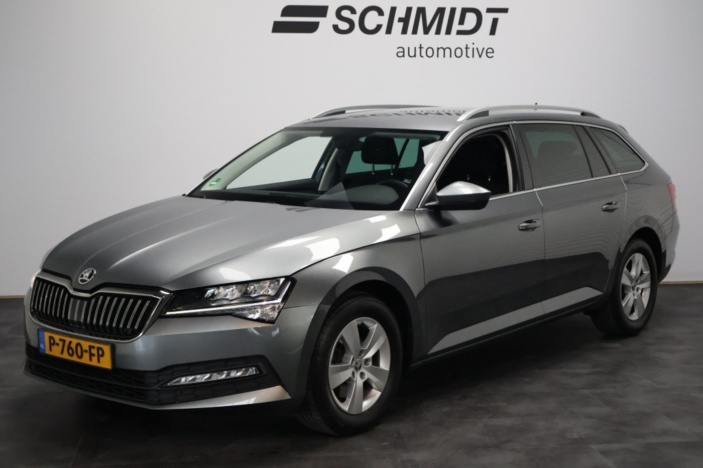 Skoda Superb 1.5 TSI Business Edition Automaat | LED | Navigatie | Carplay 2022 - voorkant